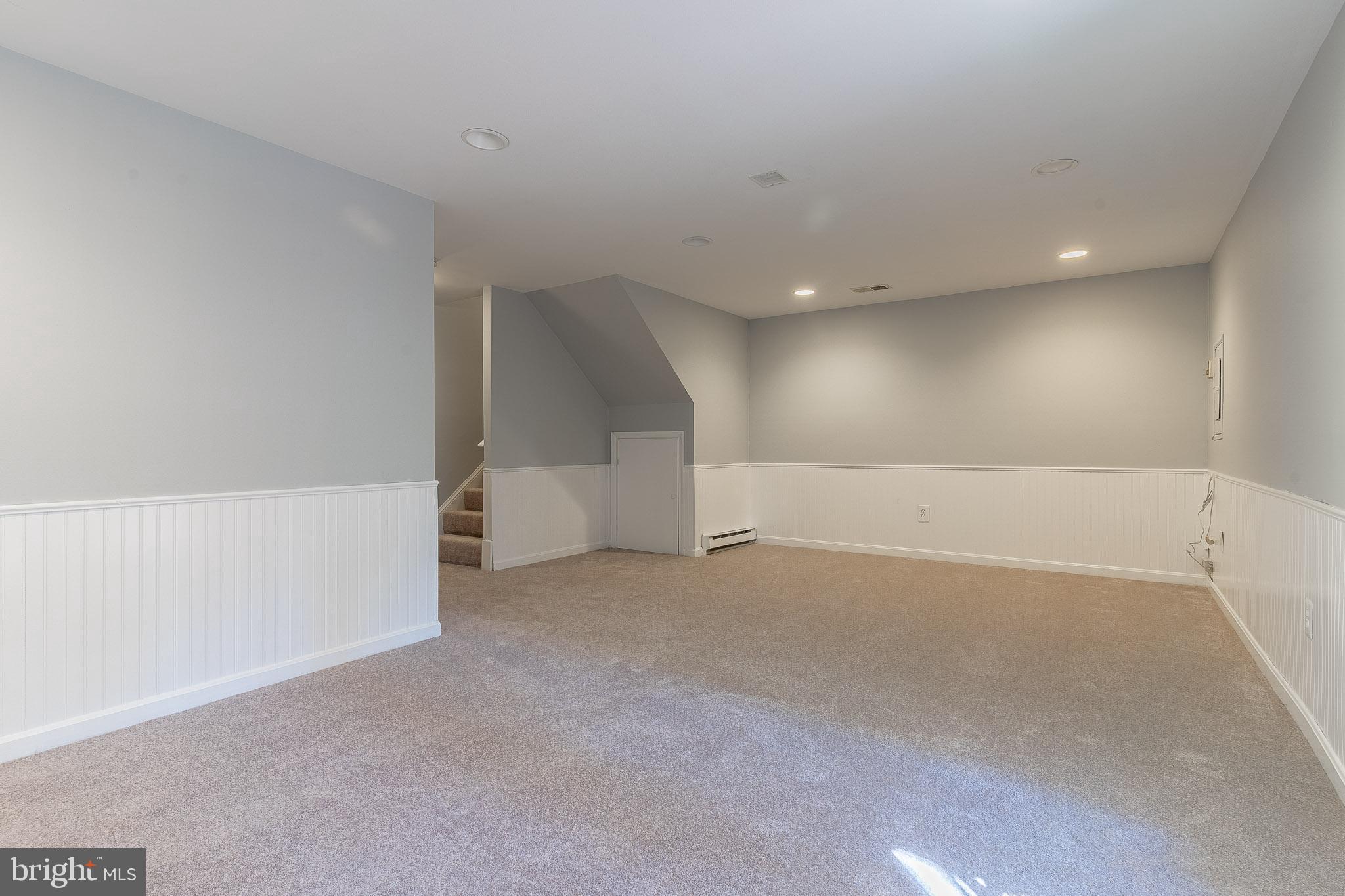 GLEN COVE - Residential Lease