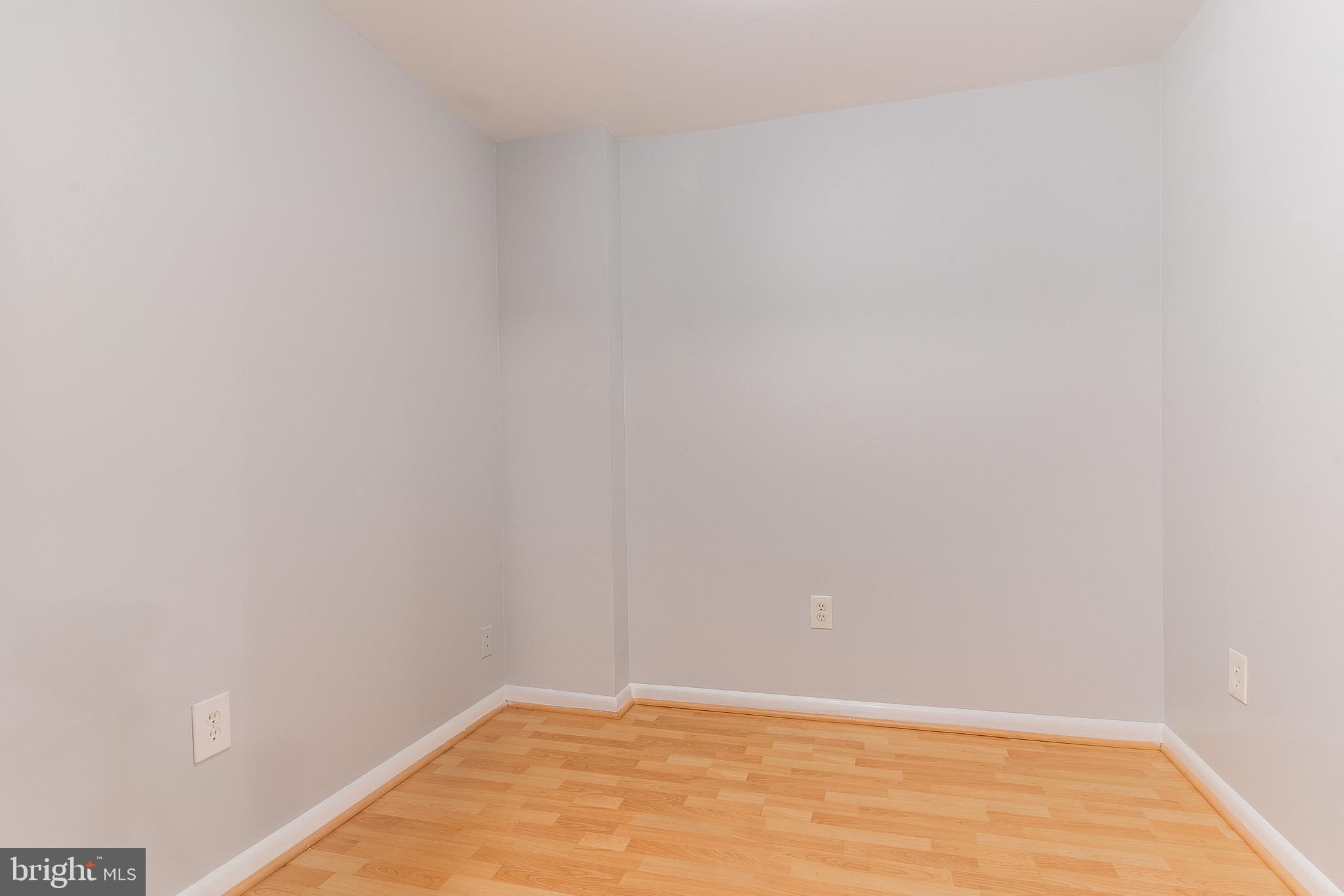 GLEN COVE - Residential Lease