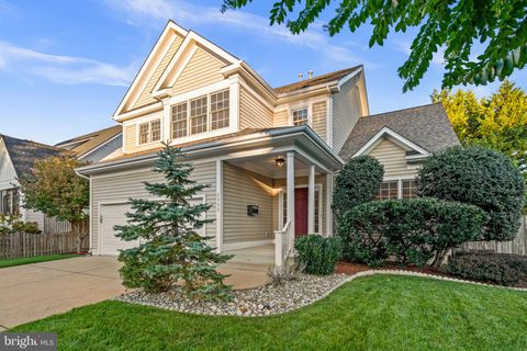 2353 CONIFER LANE FALLS CHURCH VA 22046