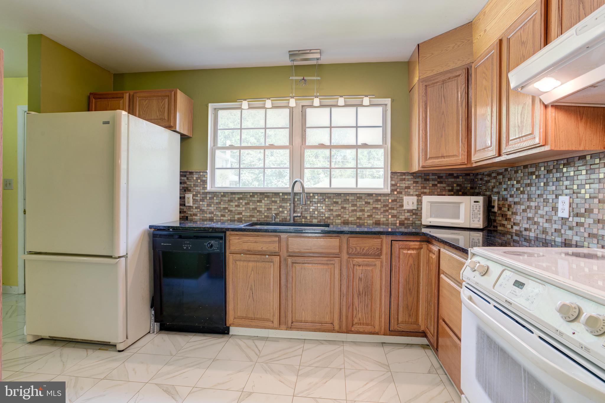 NORTH EAST VILLAGE - Residential