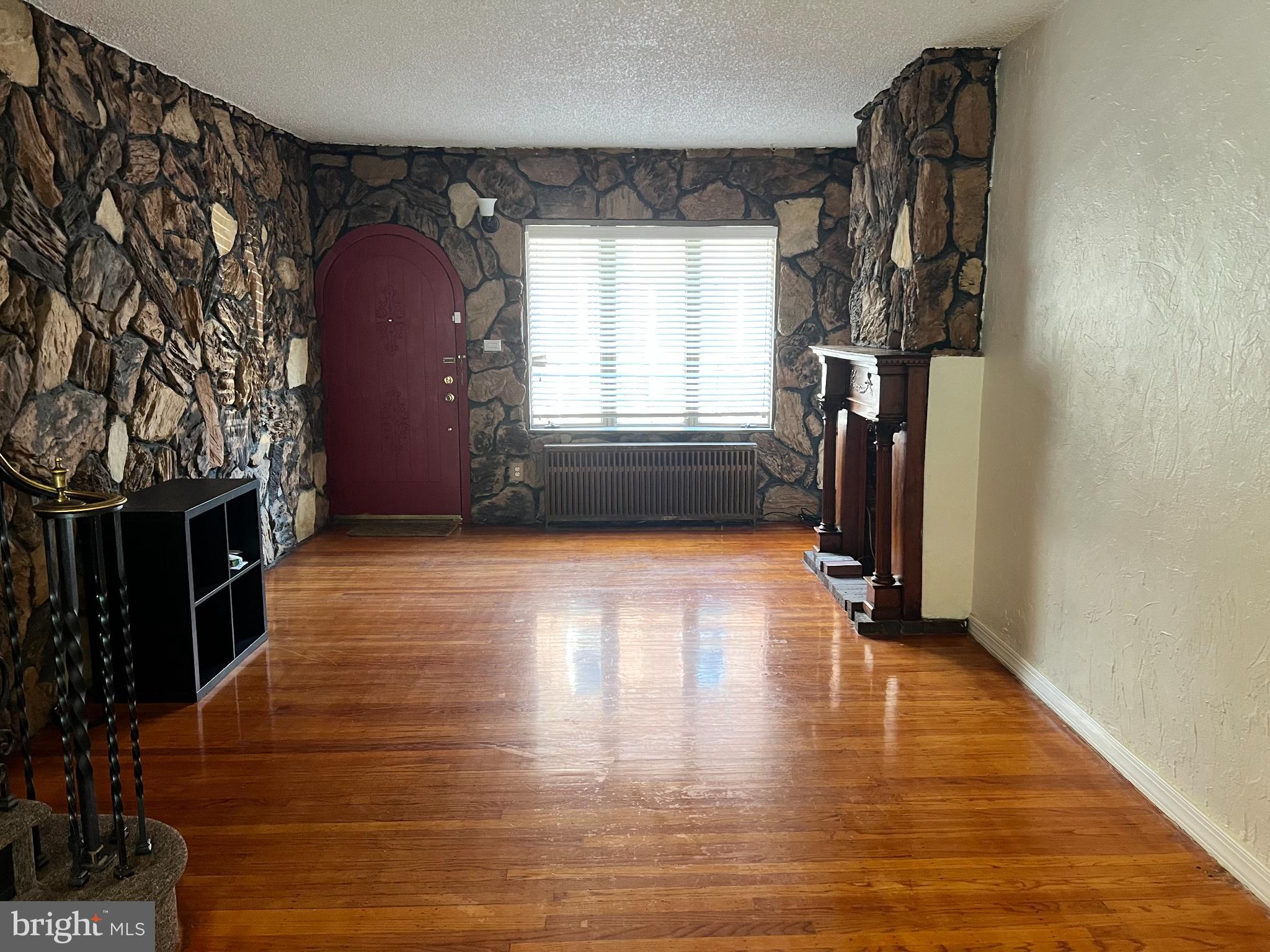 2408 S SARTAIN STREET