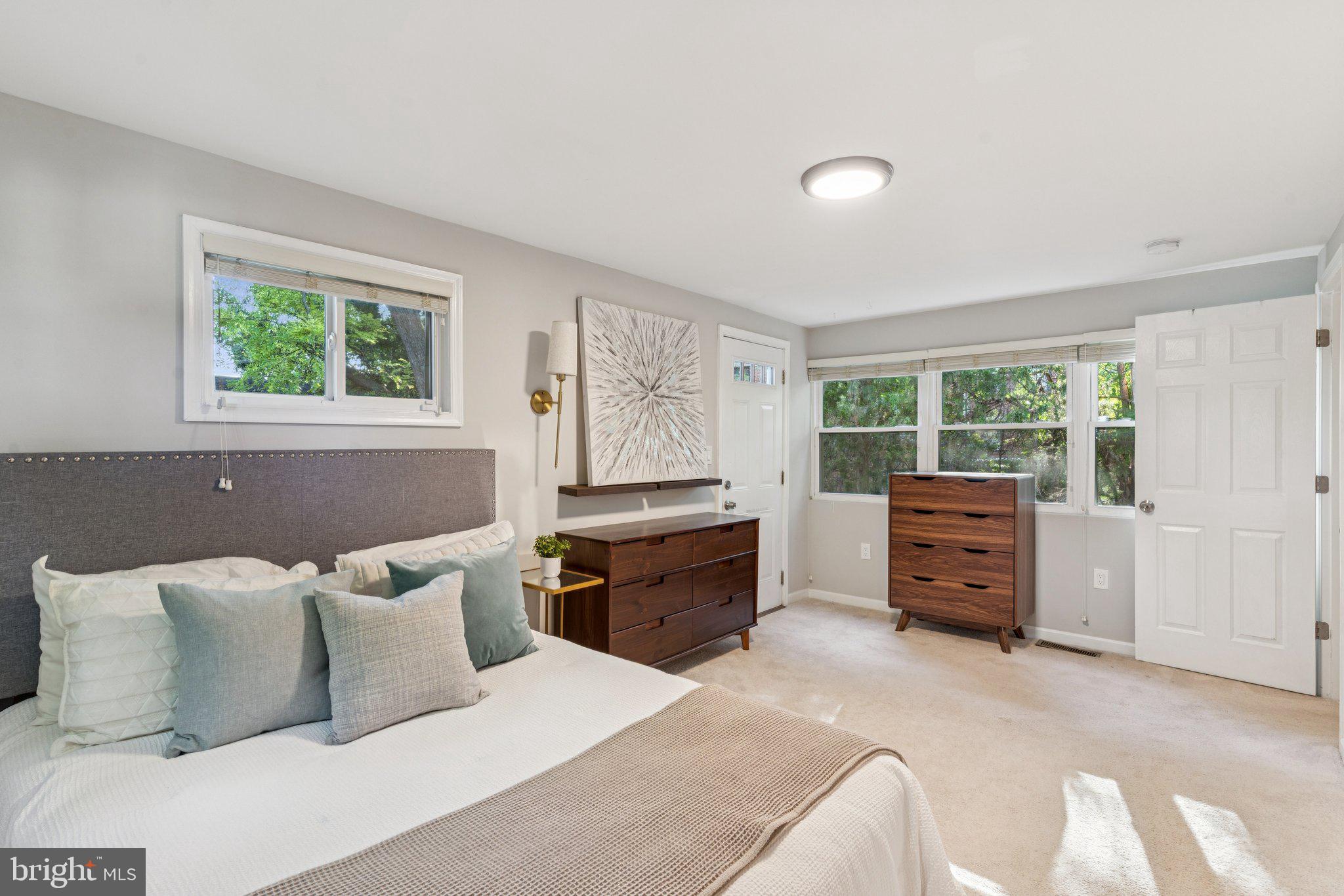 BRENTWOOD - Residential