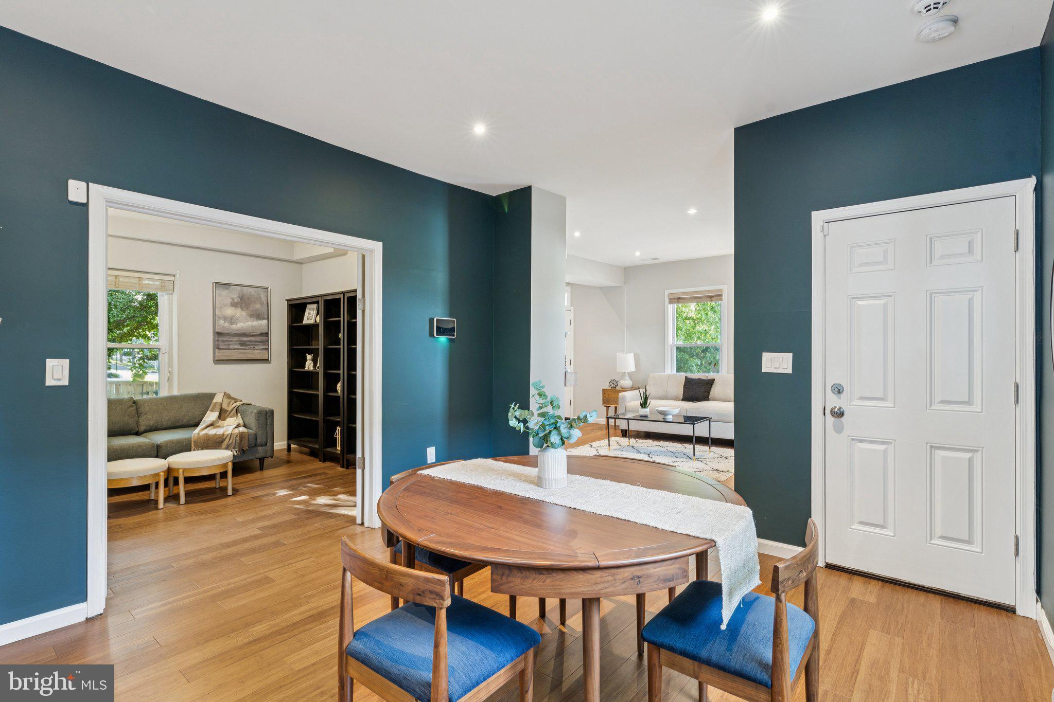 BRENTWOOD - Residential