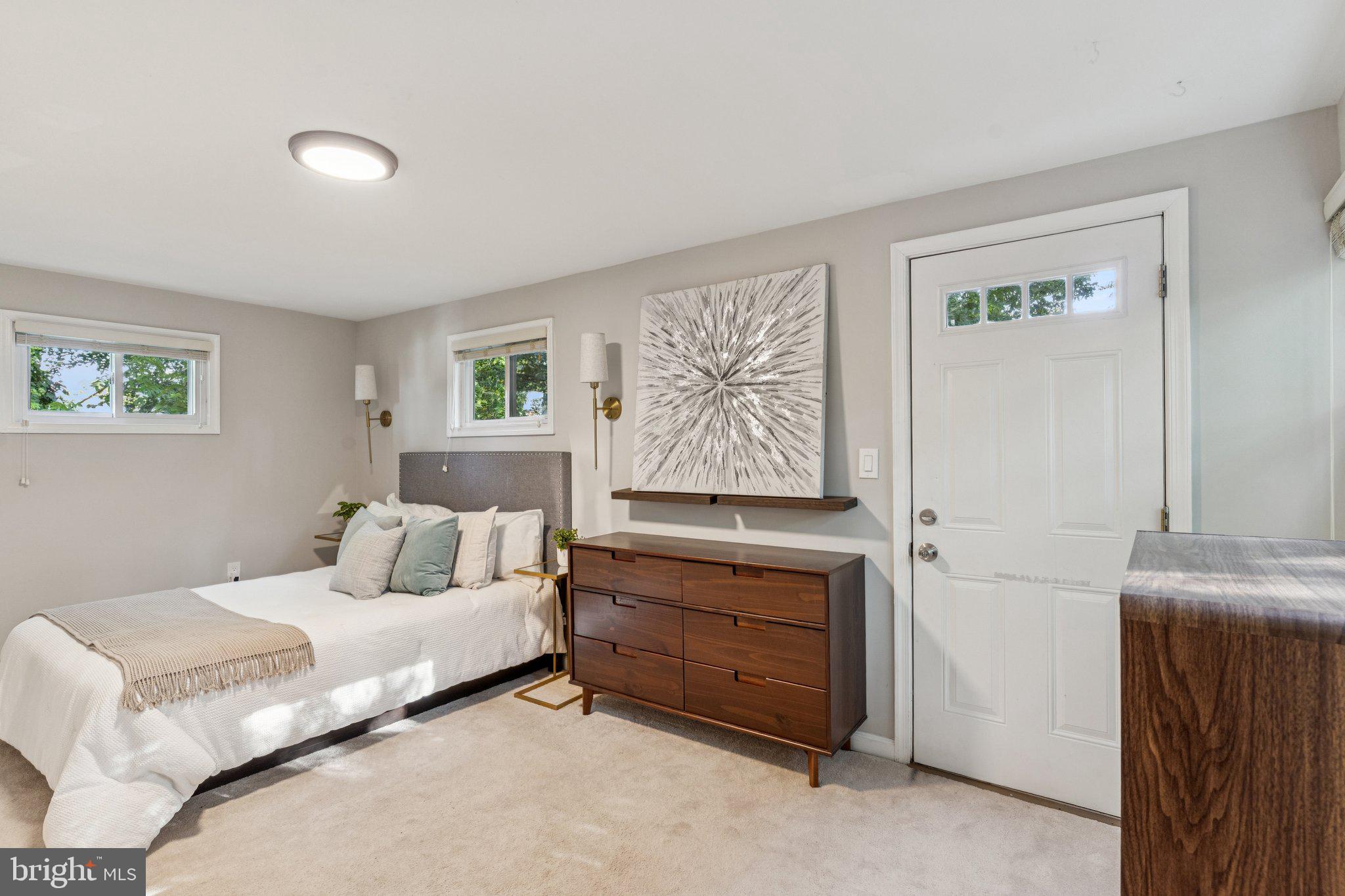 BRENTWOOD - Residential