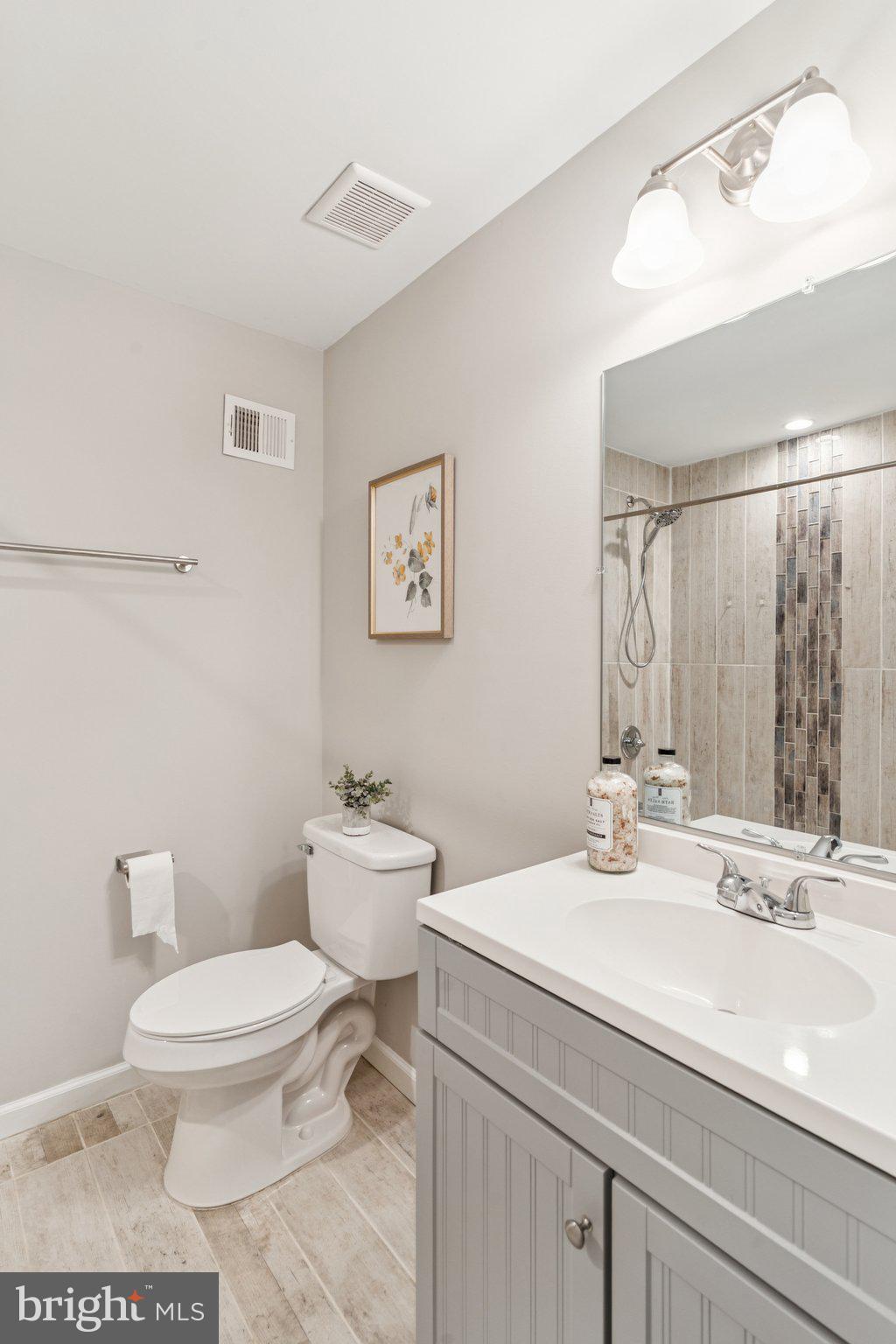 BRENTWOOD - Residential