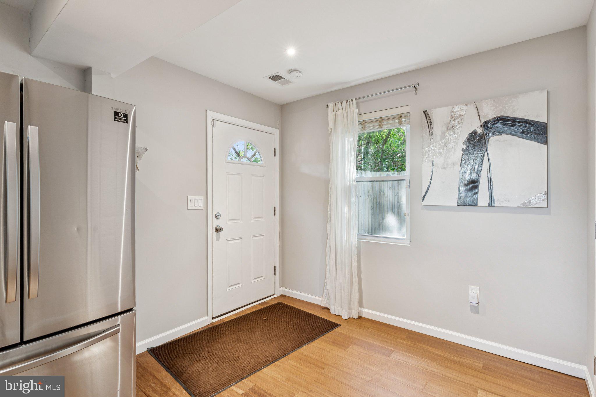 BRENTWOOD - Residential