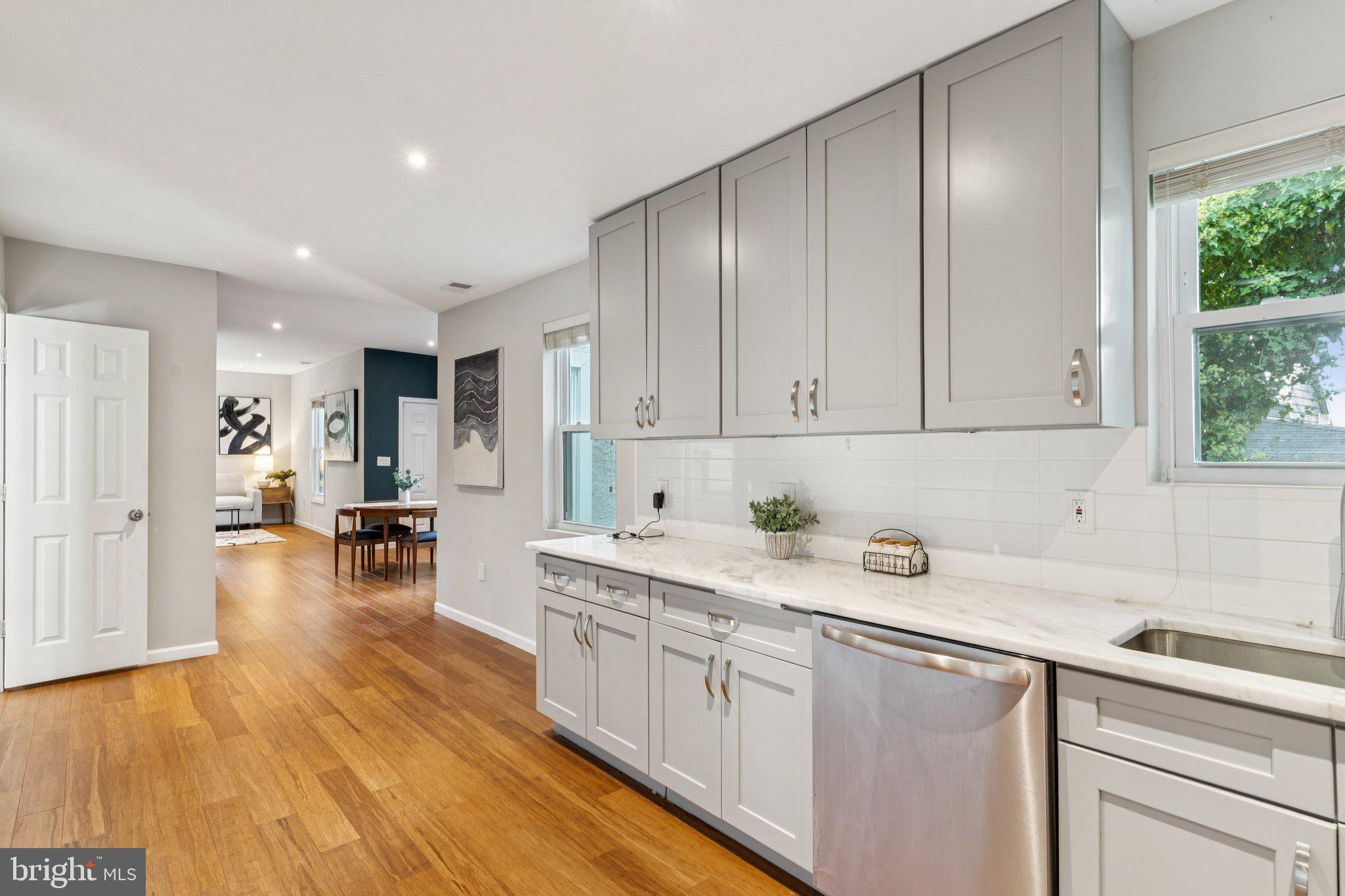 BRENTWOOD - Residential