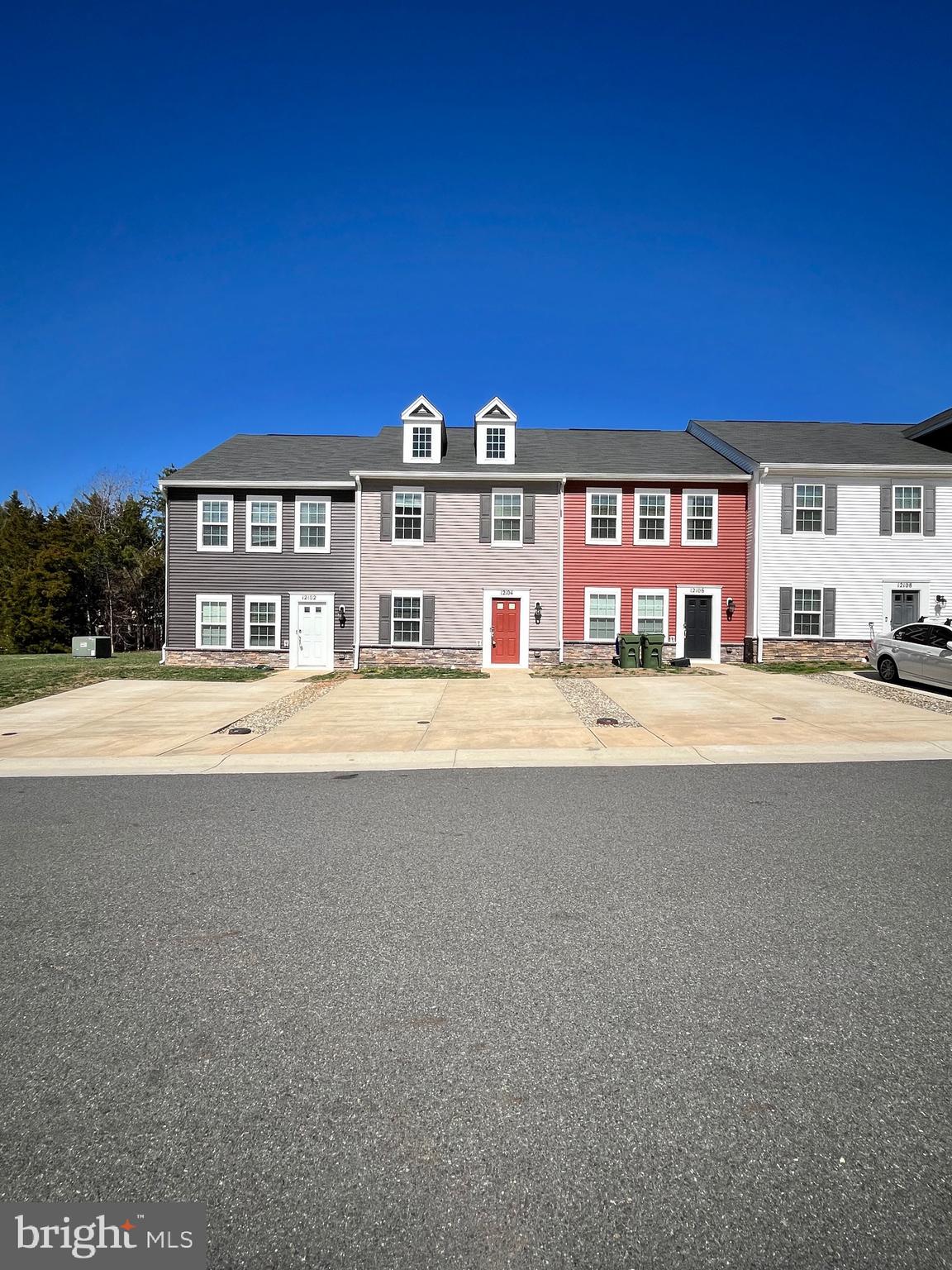 REGENCY CROSSING - Residential