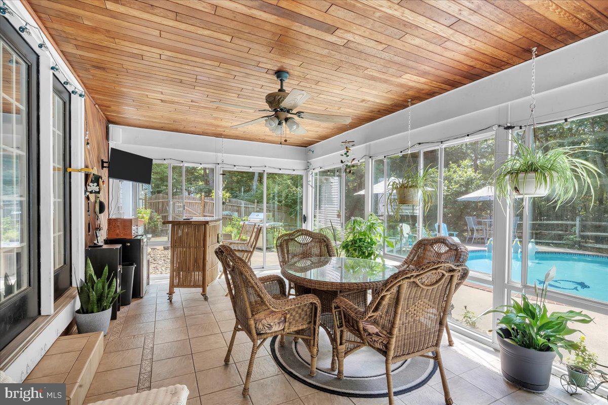14 GLEN LAKE DRIVE
