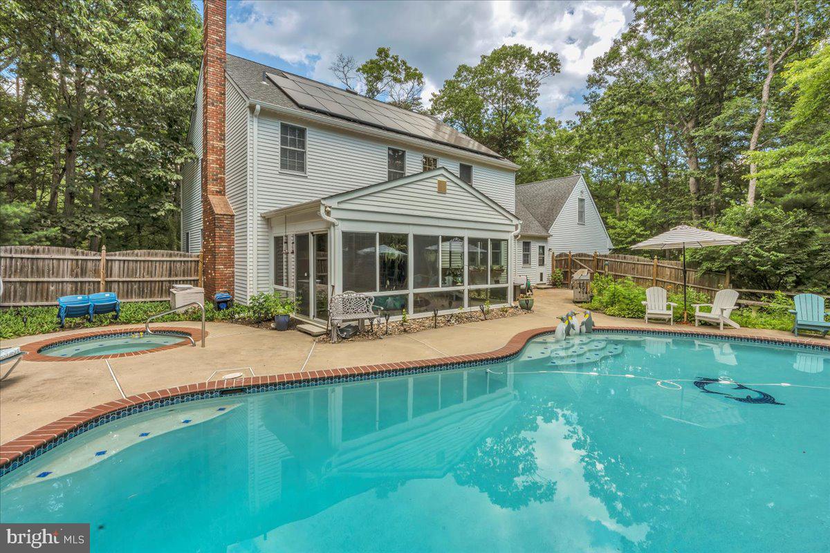 14 GLEN LAKE DRIVE