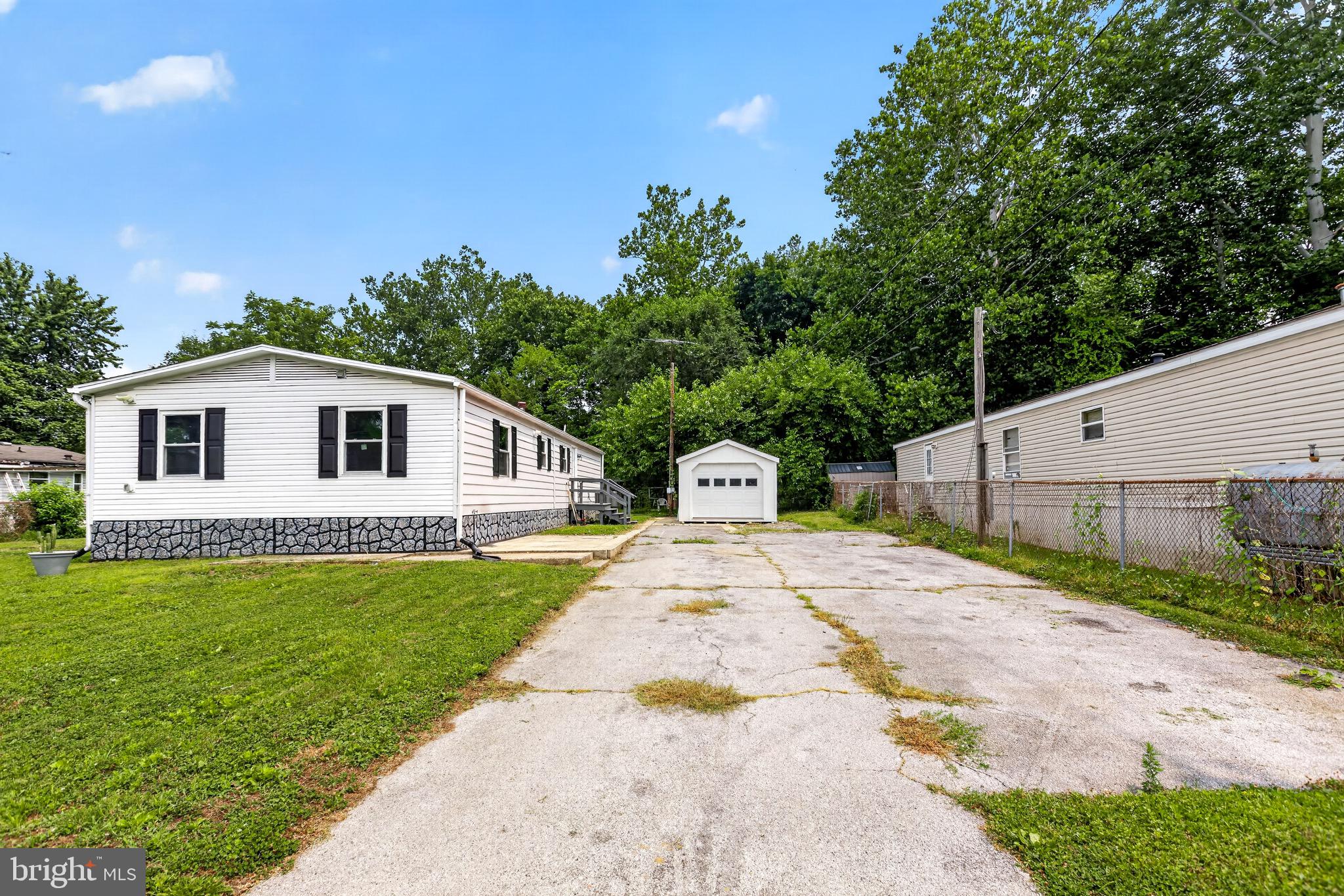 357 MIDLAND AVENUE