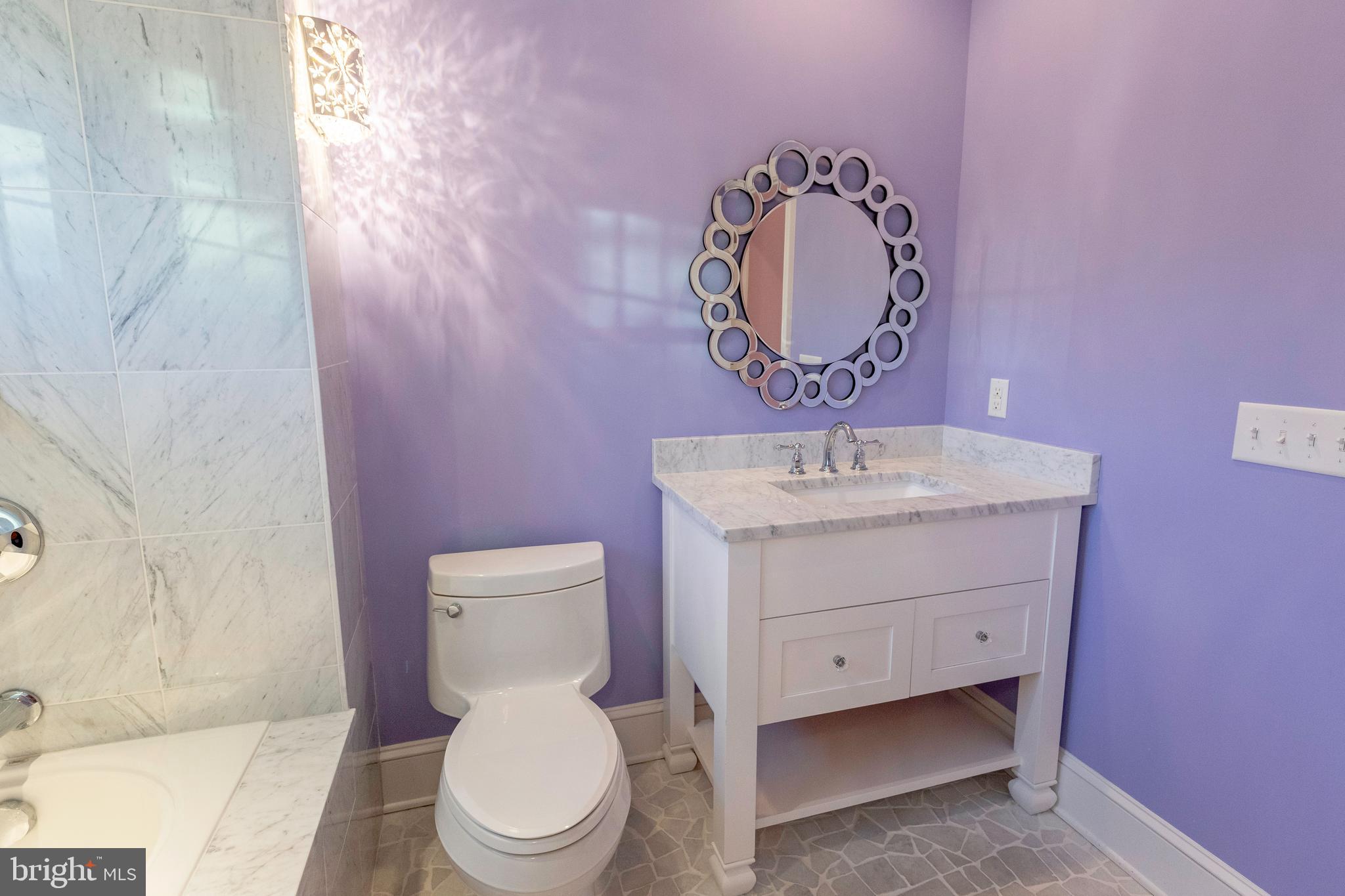 SILVER LAKE SHORES - Residential