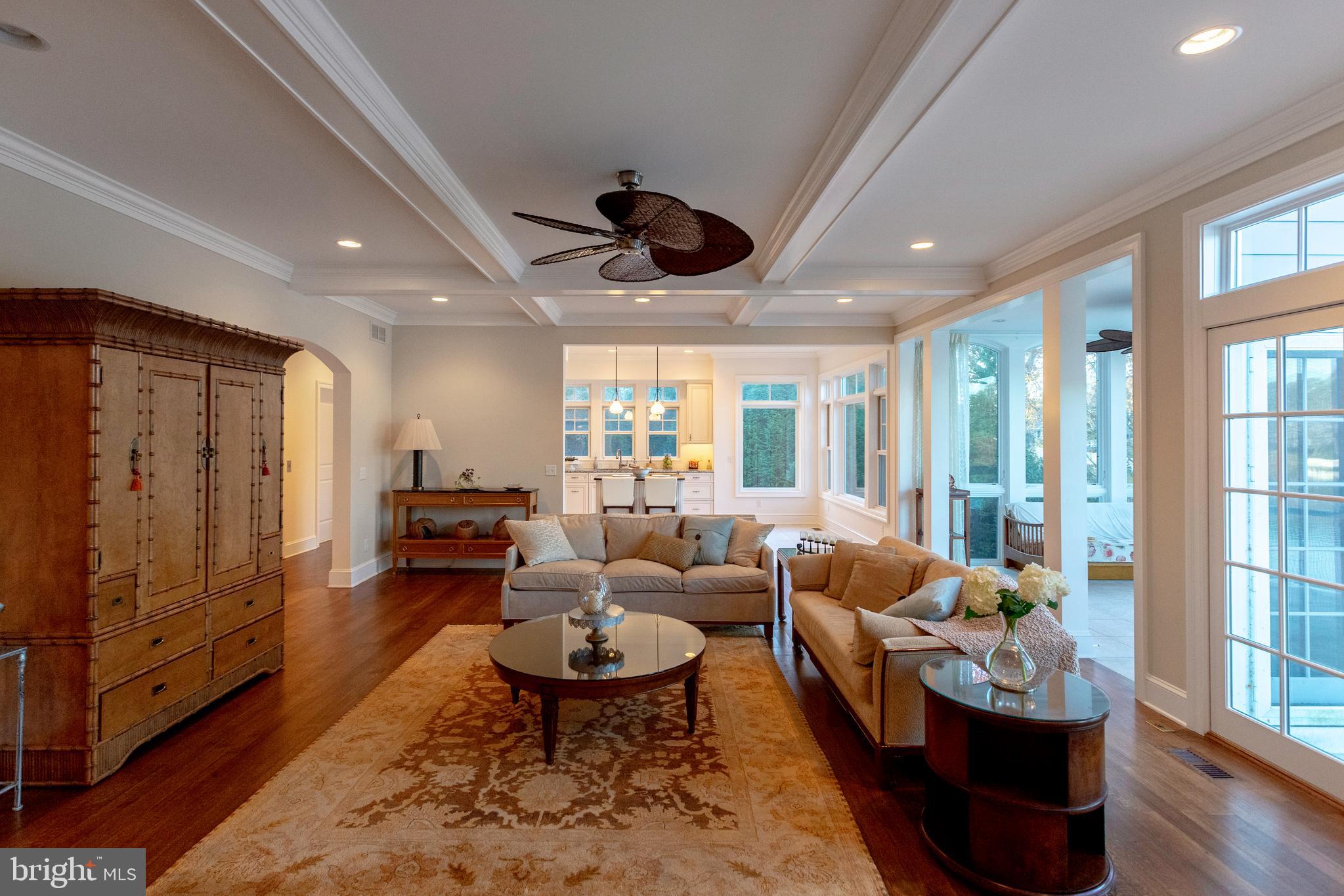 SILVER LAKE SHORES - Residential