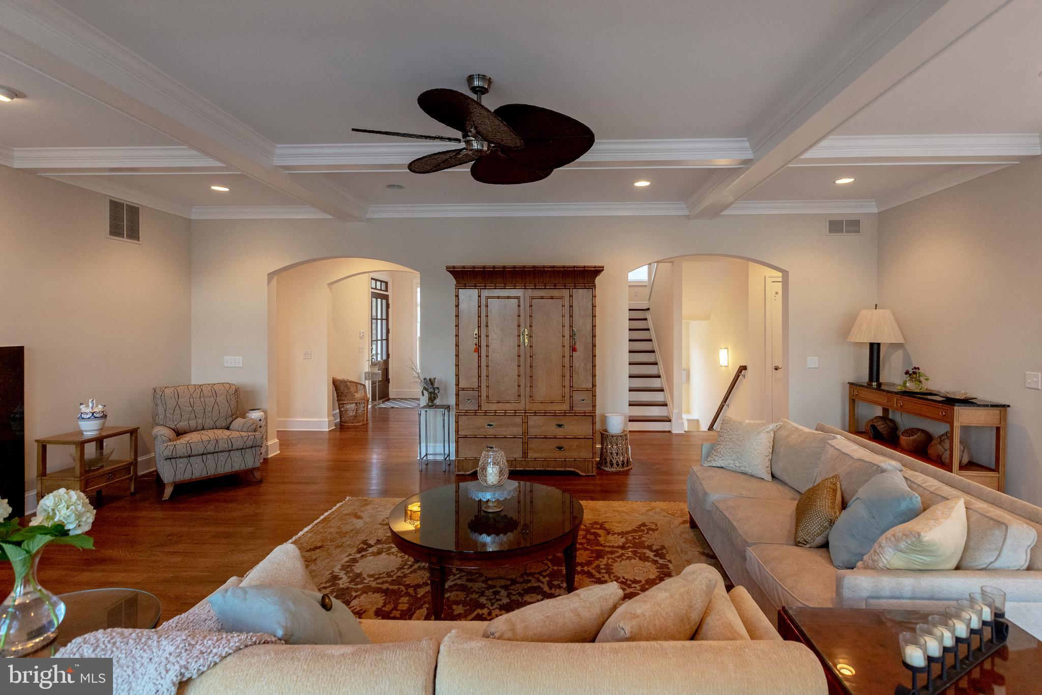 SILVER LAKE SHORES - Residential