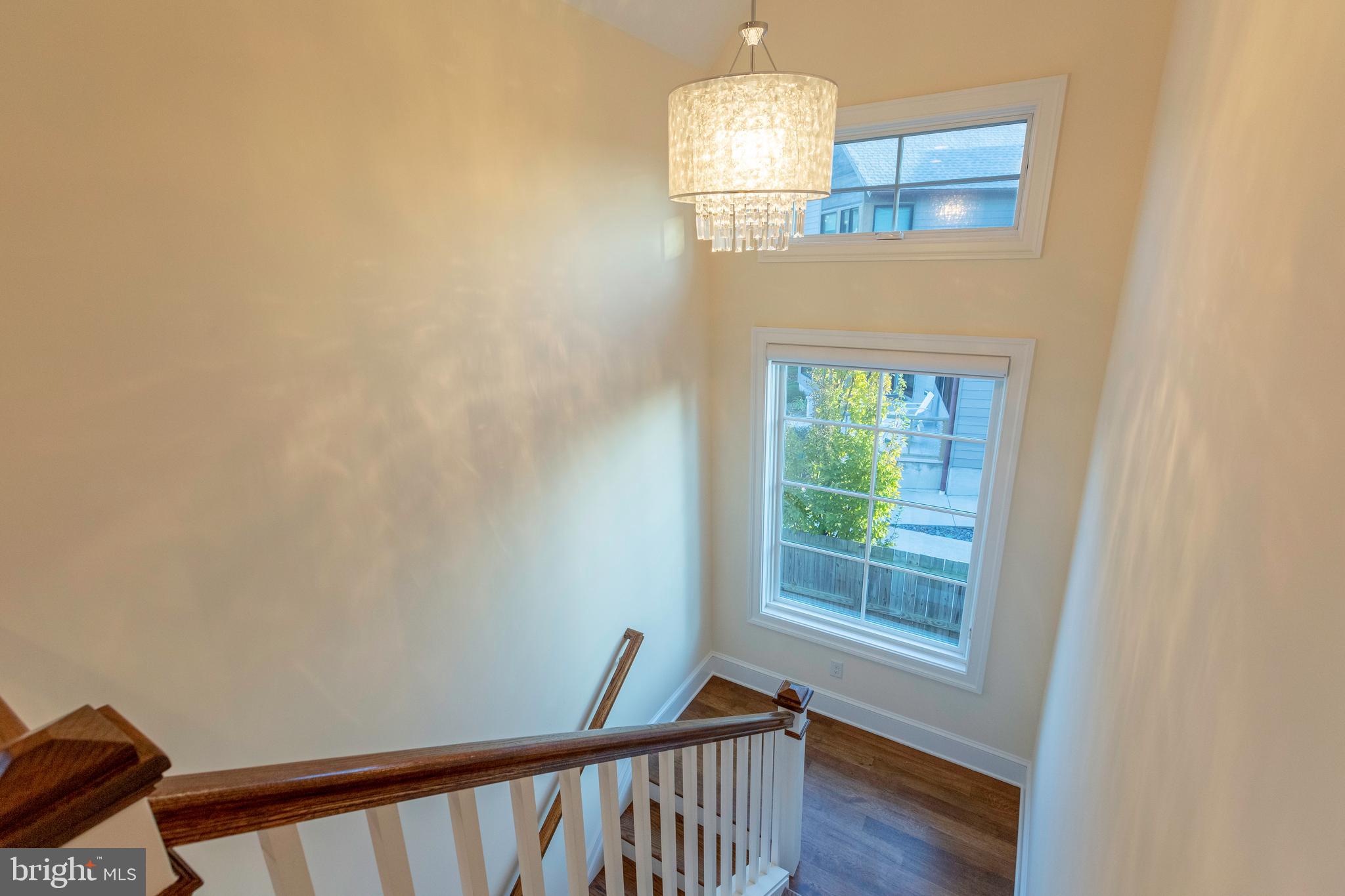 SILVER LAKE SHORES - Residential