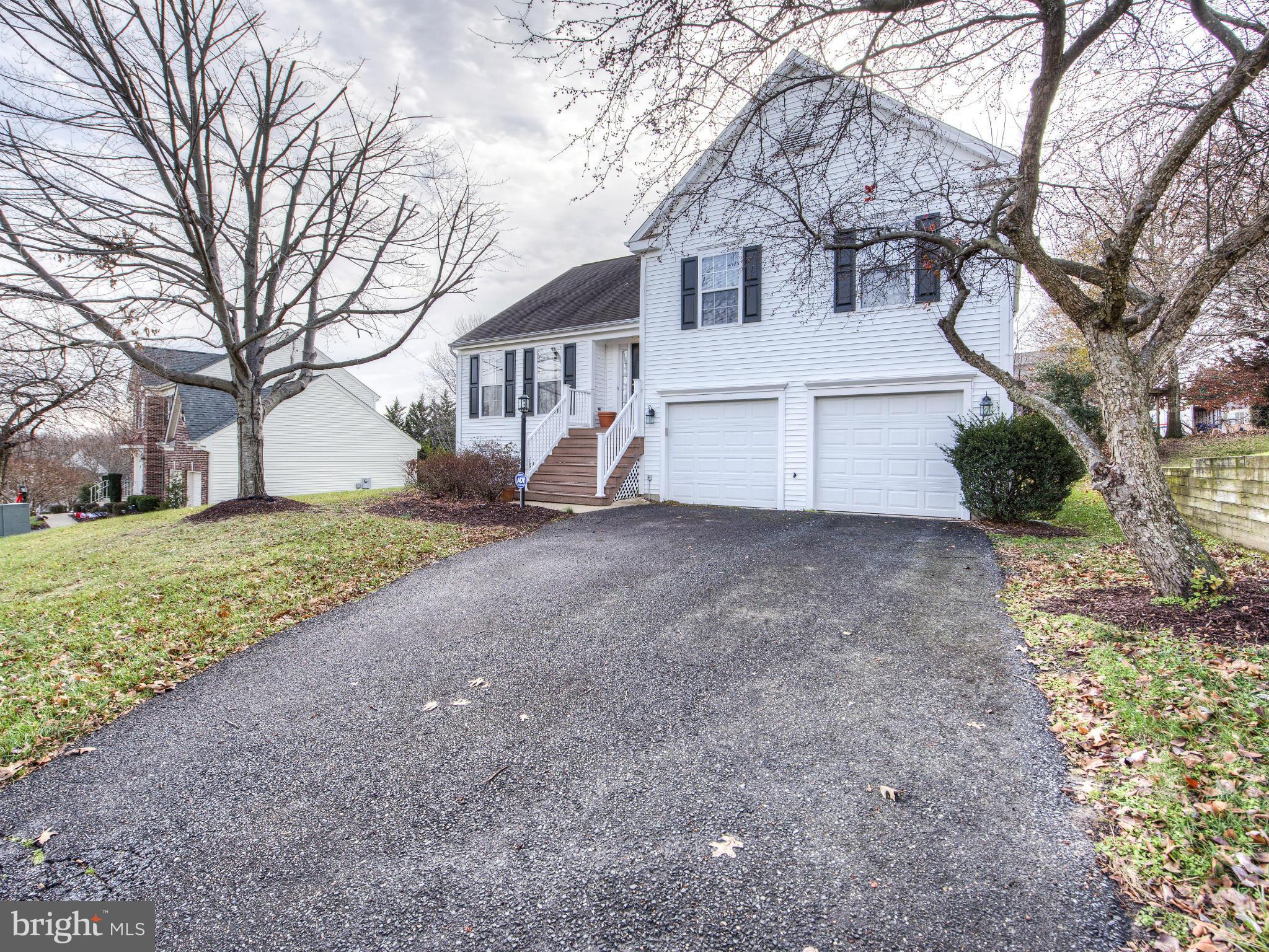 HAMPTON OAKS - Residential