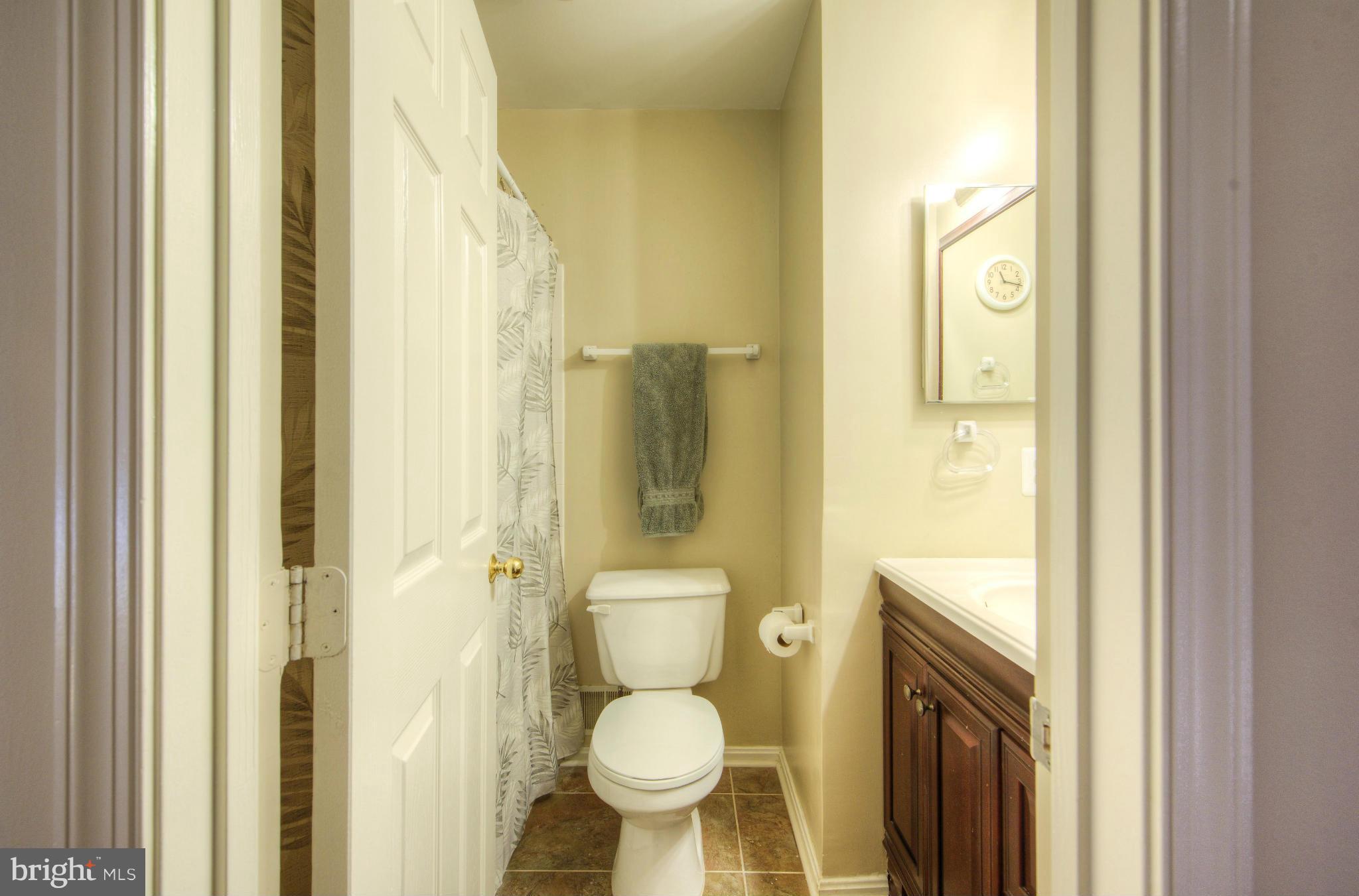 HAMPTON OAKS - Residential