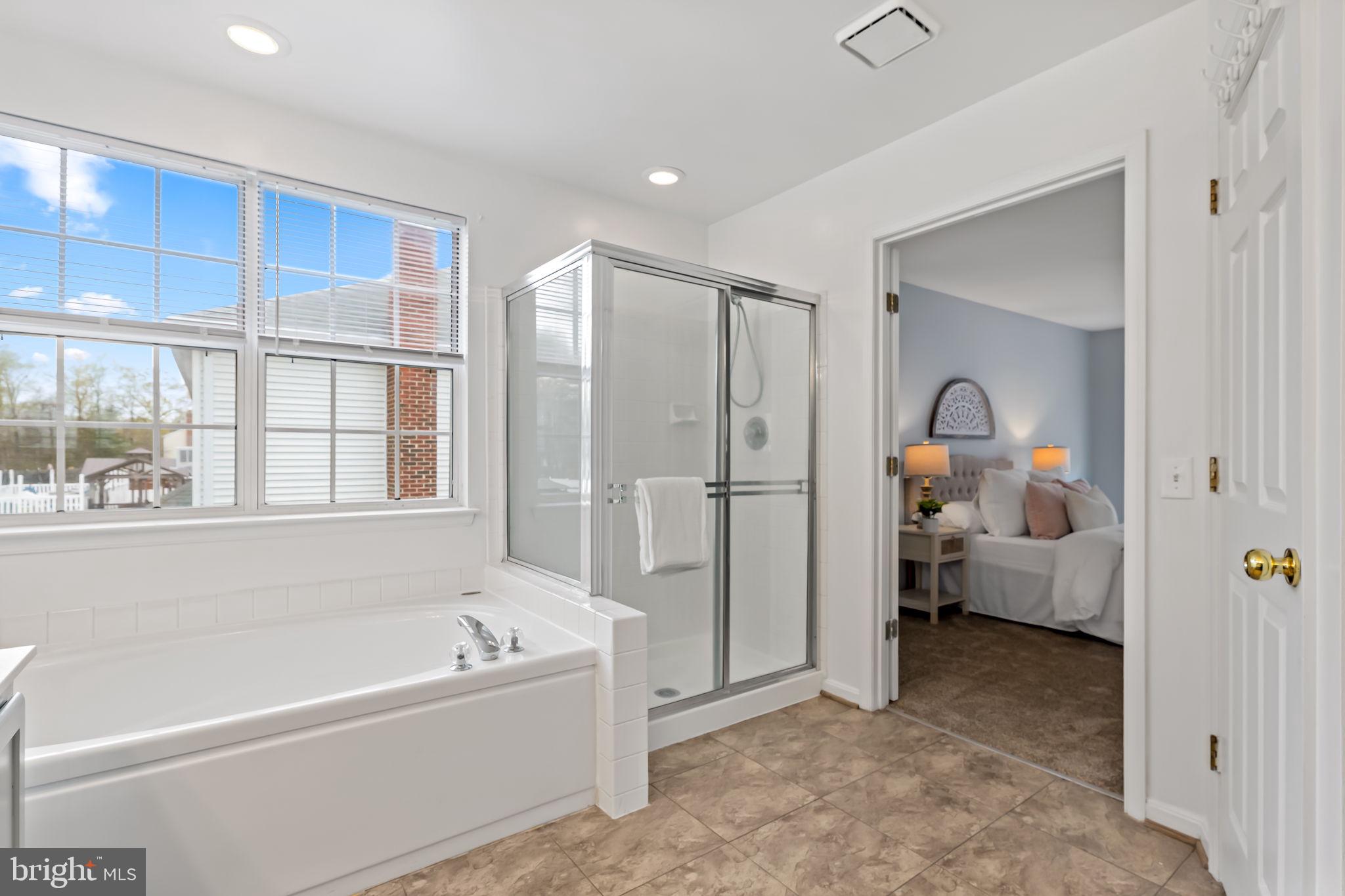 MEADOWLAND - Residential