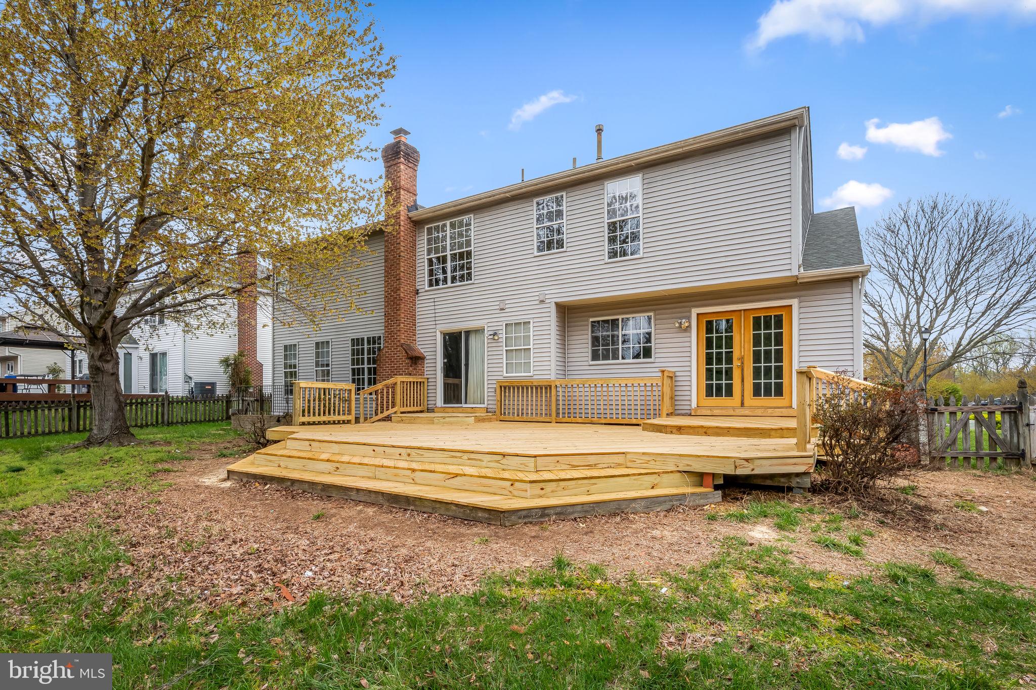 MEADOWLAND - Residential