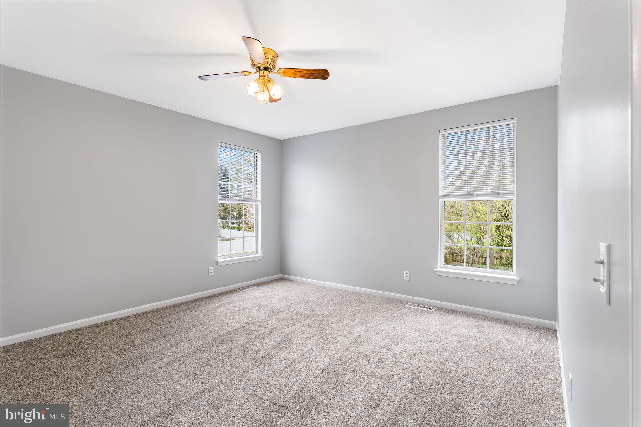 MEADOWLAND - Residential