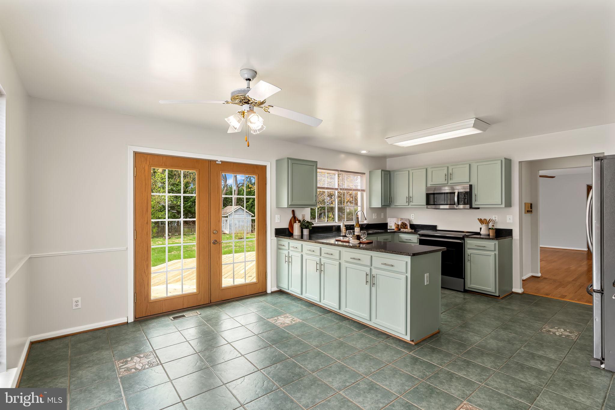 MEADOWLAND - Residential