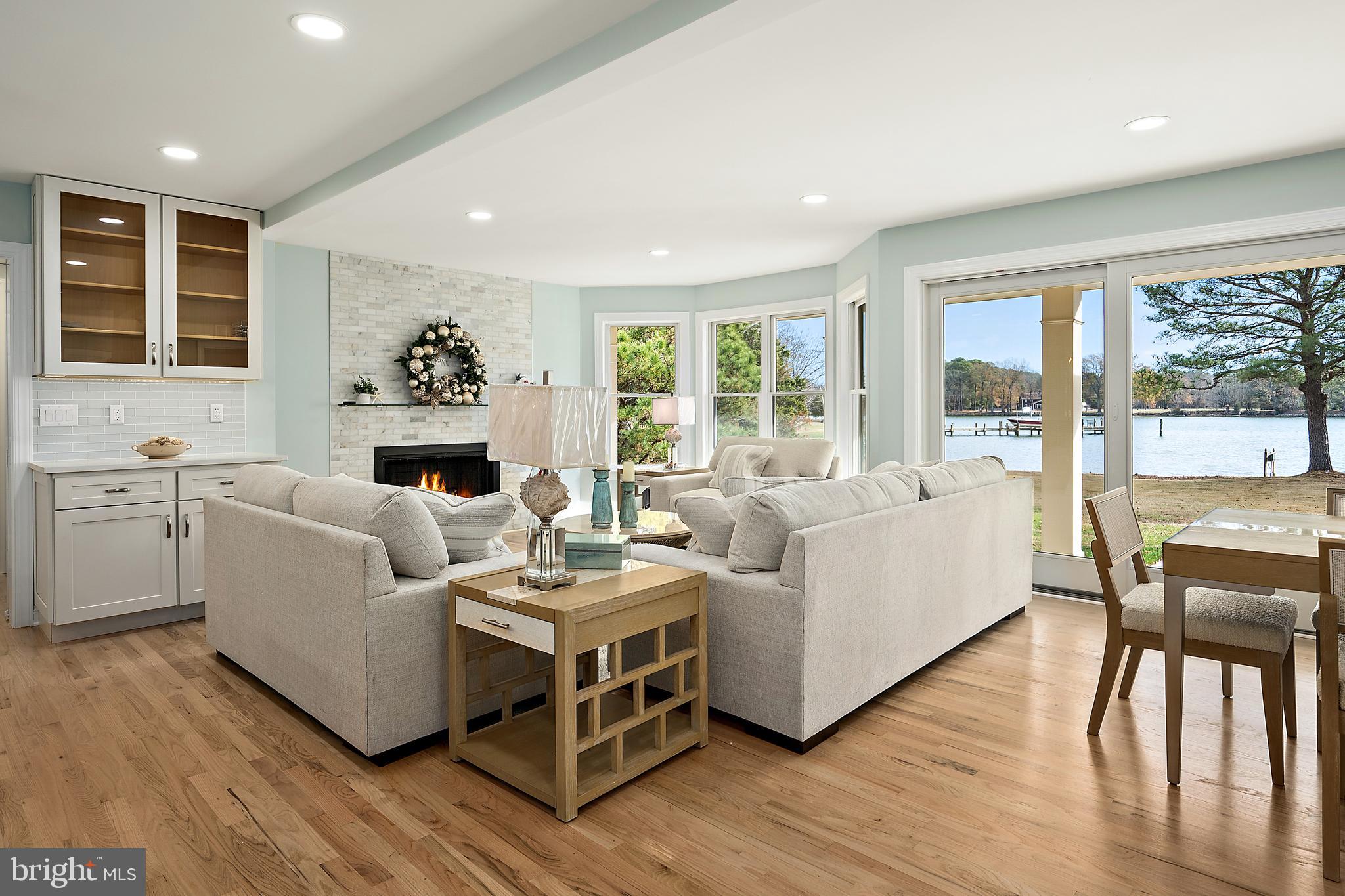 MALLARD POINT - Residential