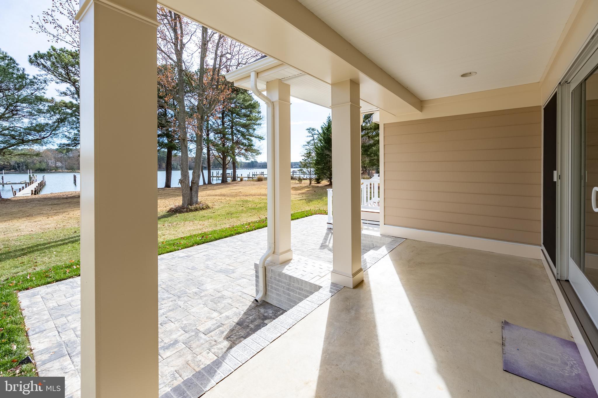 MALLARD POINT - Residential