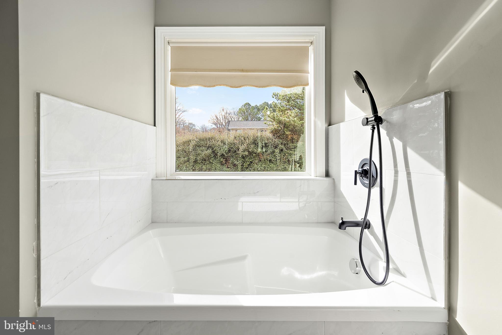 MALLARD POINT - Residential