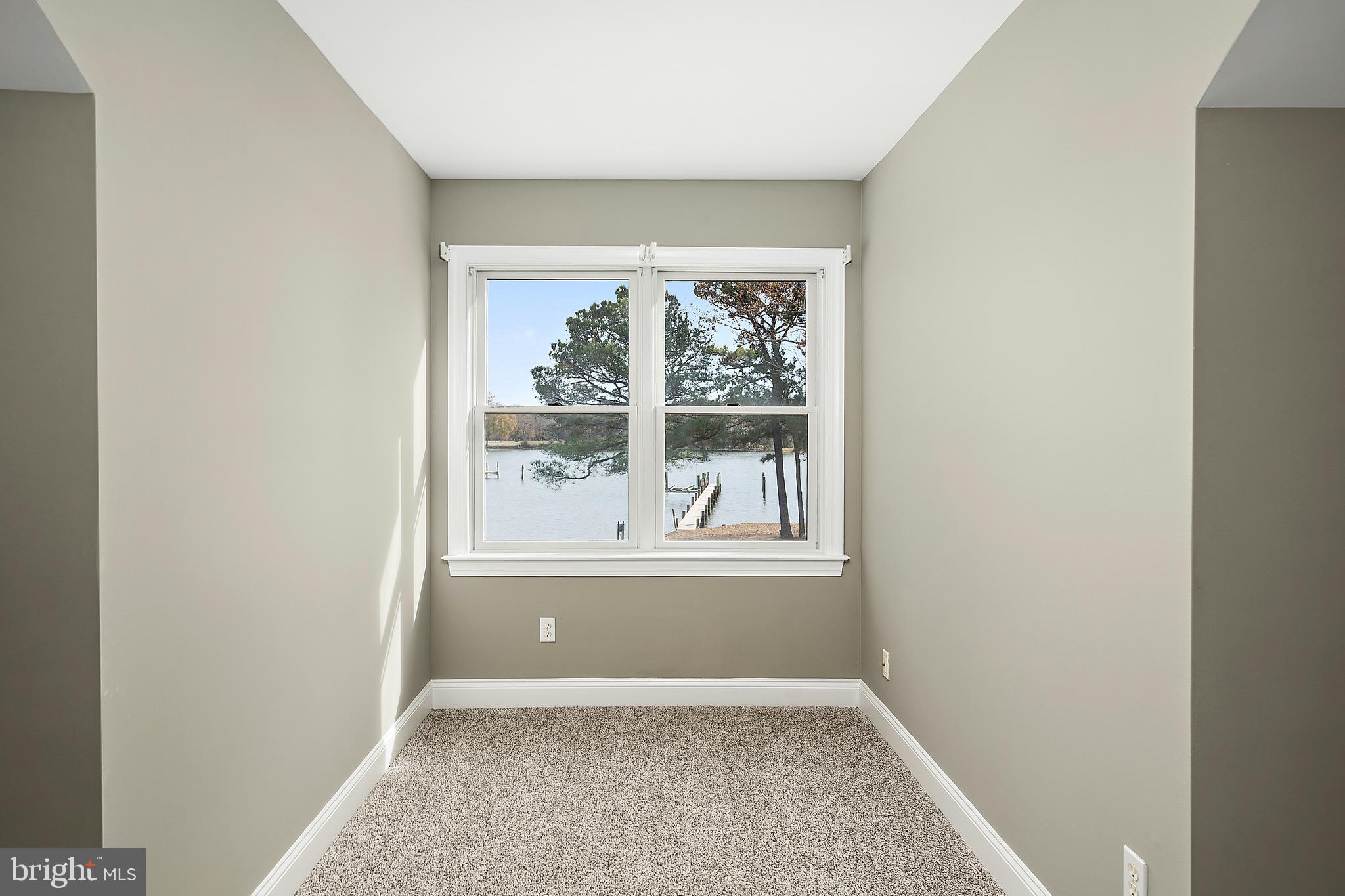 MALLARD POINT - Residential