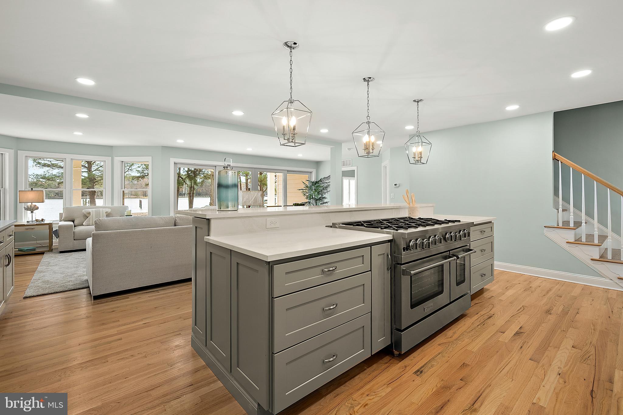 MALLARD POINT - Residential