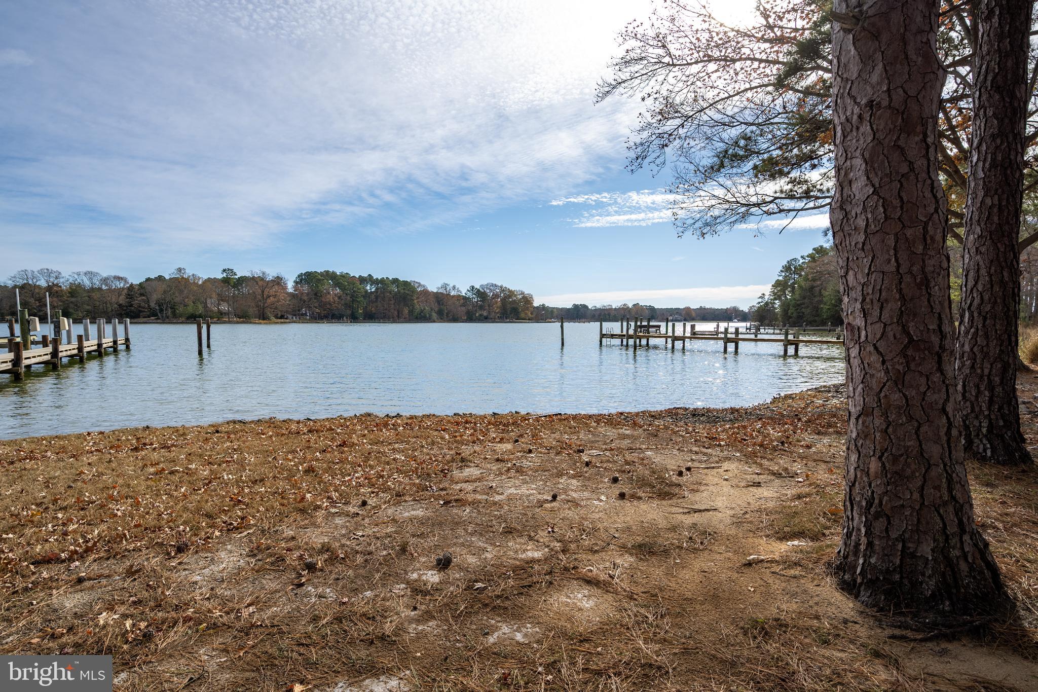 MALLARD POINT - Residential