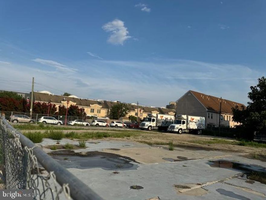 One of the only remaining developmental land in the Northern Liberty and Chinatown area.  It is big close to one acre land.  The seller is open to any suggestions and proposals: such as joint venture,  co-development, straight purchase and development, land leasing etc.