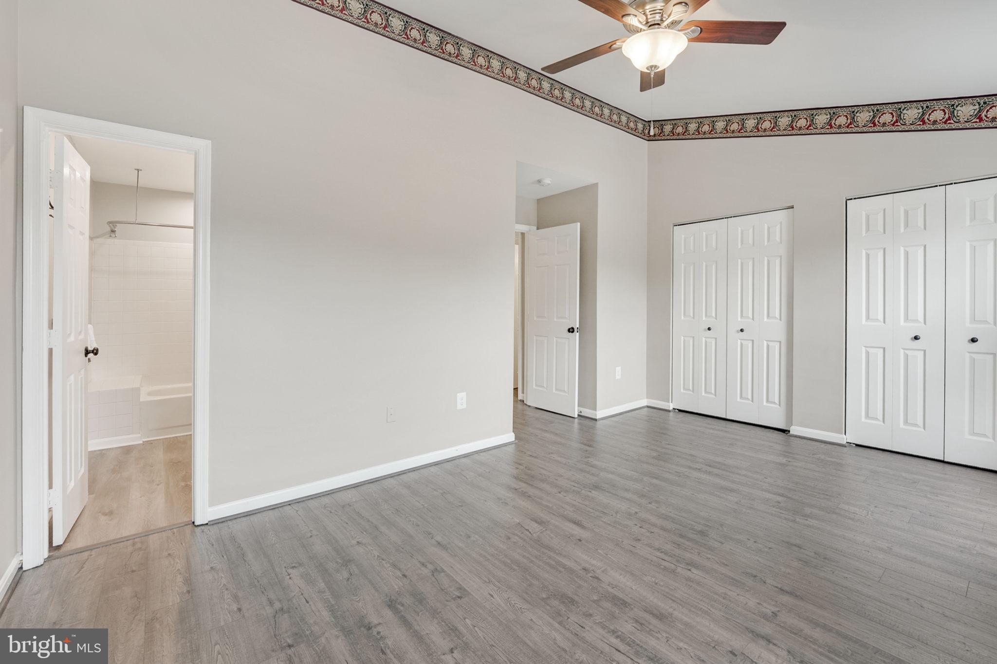 RIDGEFIELD VILLAGE - Residential