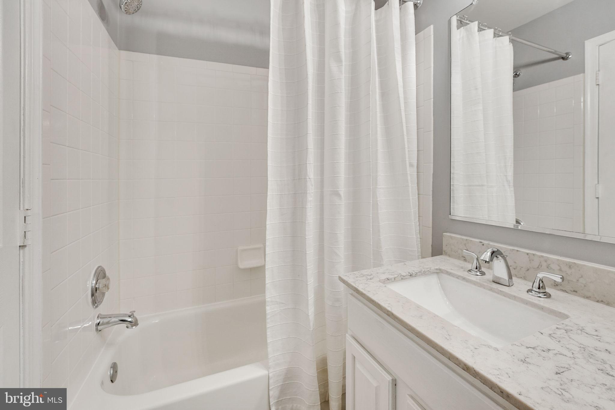 RIDGEFIELD VILLAGE - Residential