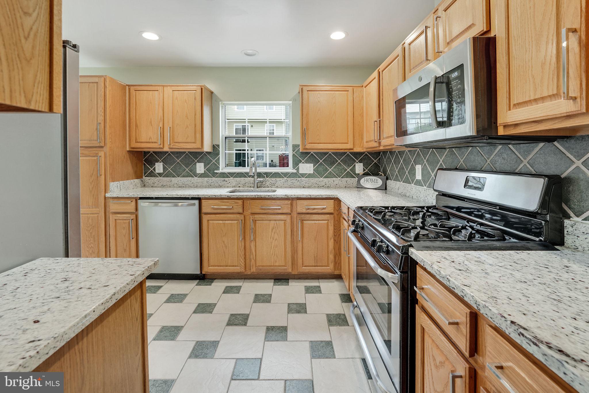 RIDGEFIELD VILLAGE - Residential