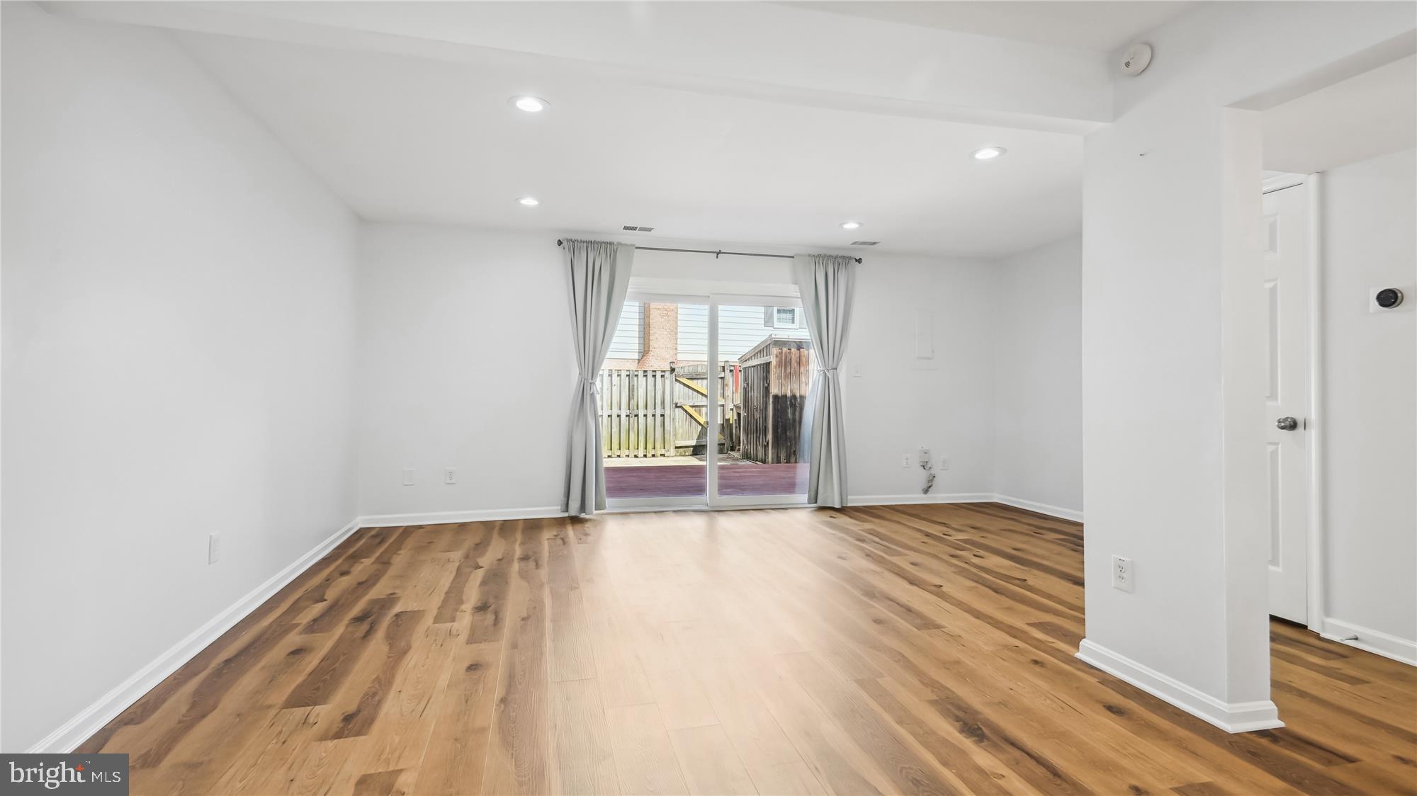 FRANCONIA COMMONS - Residential