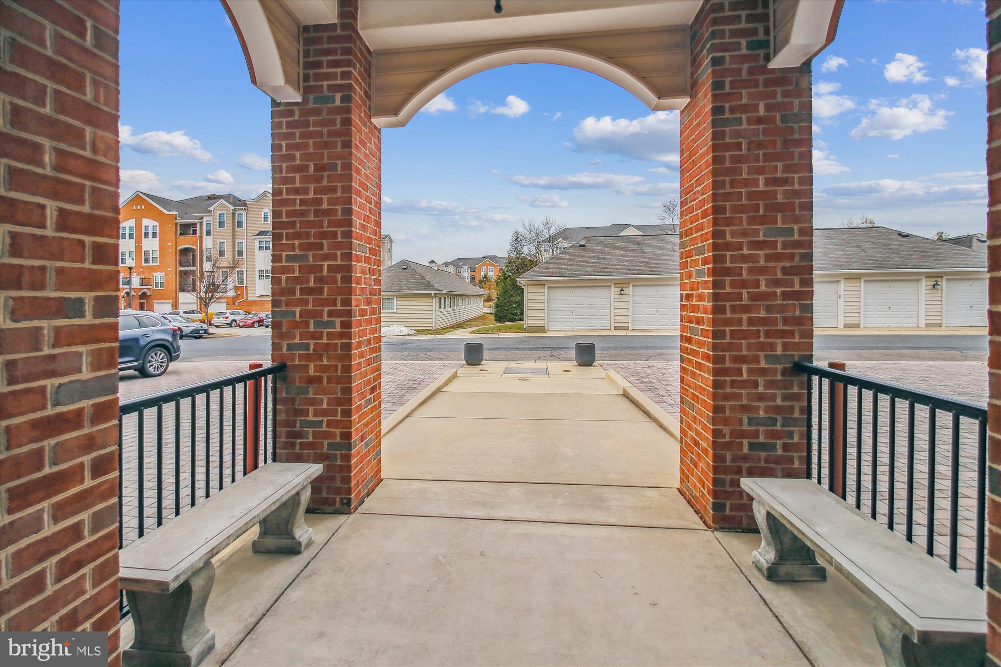 PINEY ORCHARD - Residential