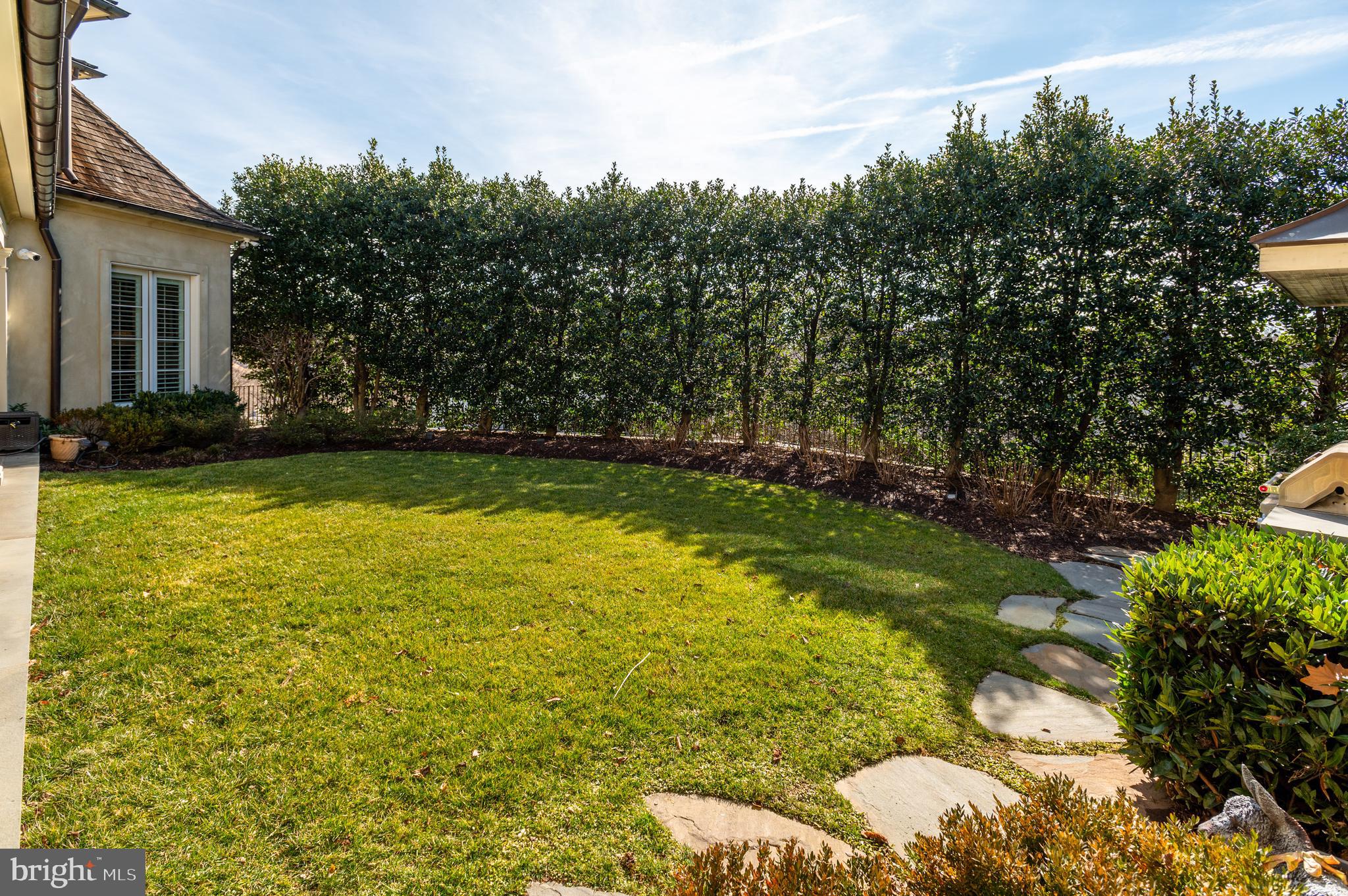 PHILLIPS PARK - Residential