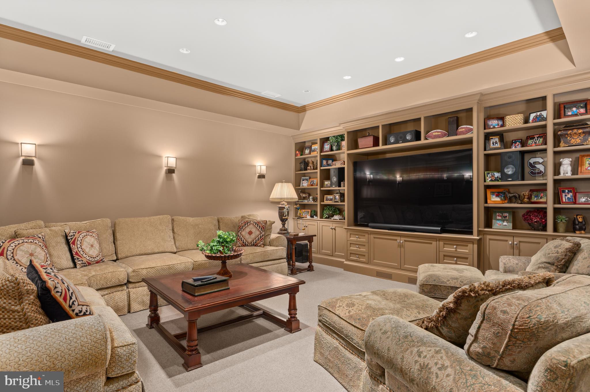 PHILLIPS PARK - Residential