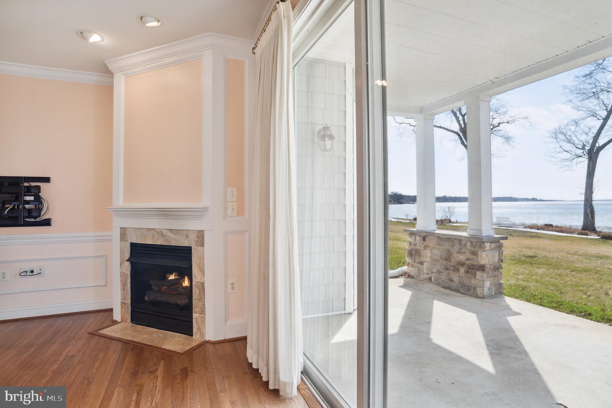 WATERS EDGE - Residential Lease