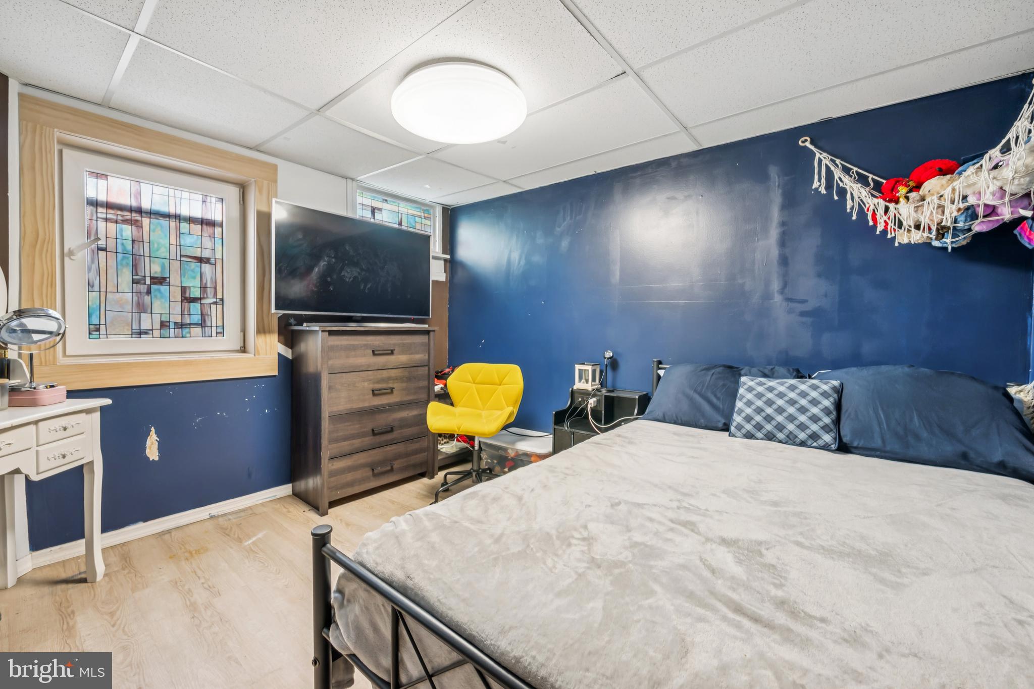 2822 BURLINGTON AVENUE