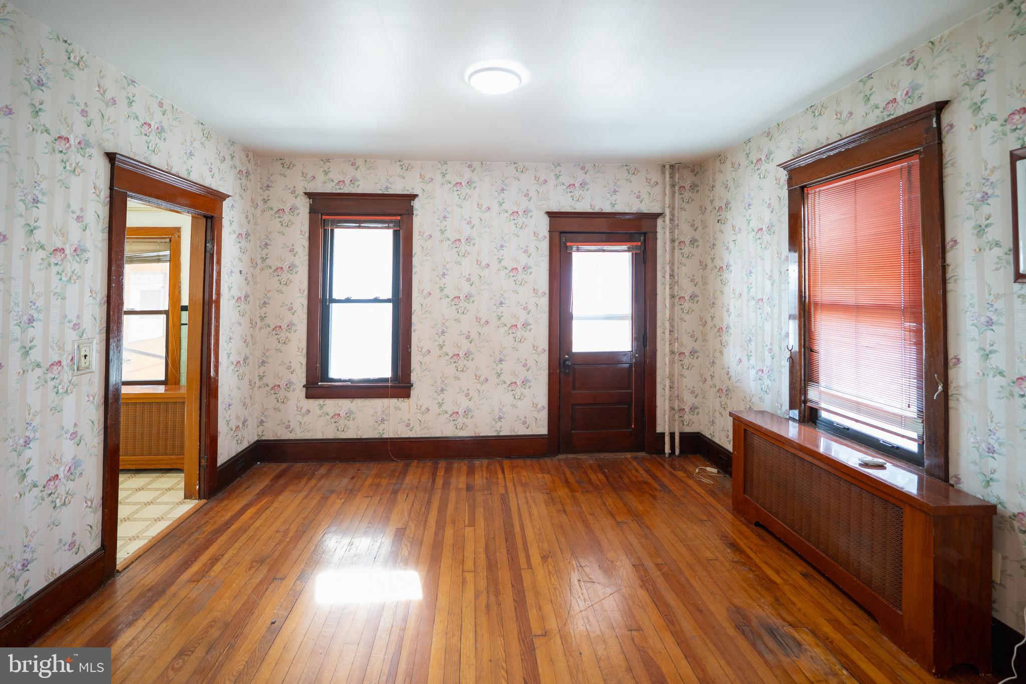 EASTON CITY - Residential