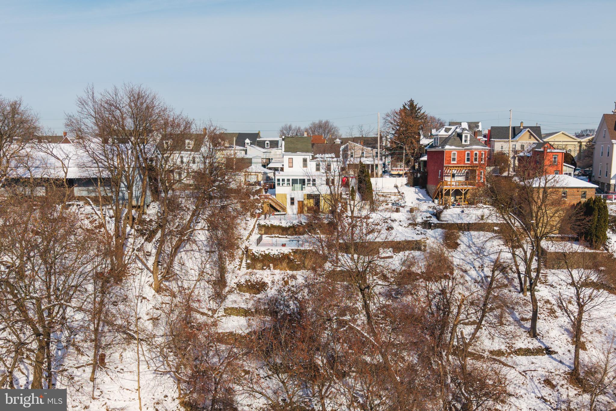 EASTON CITY - Residential