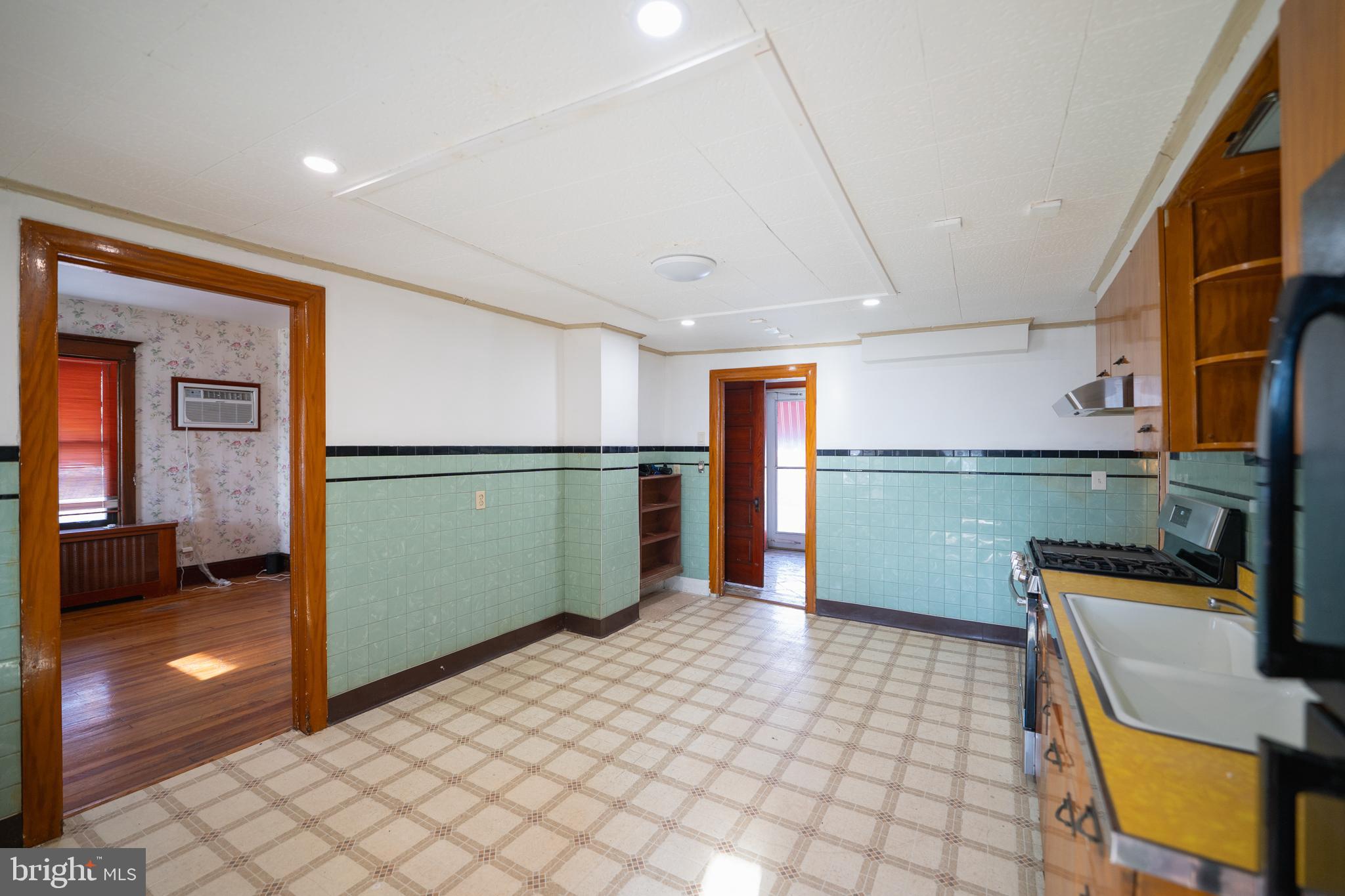 EASTON CITY - Residential