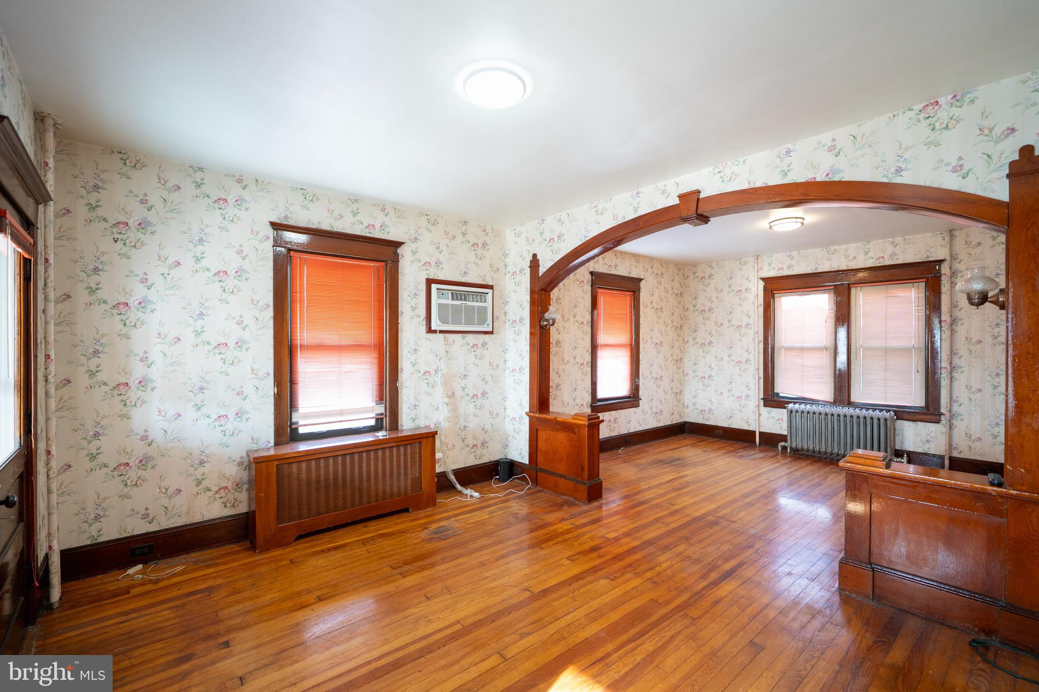 EASTON CITY - Residential