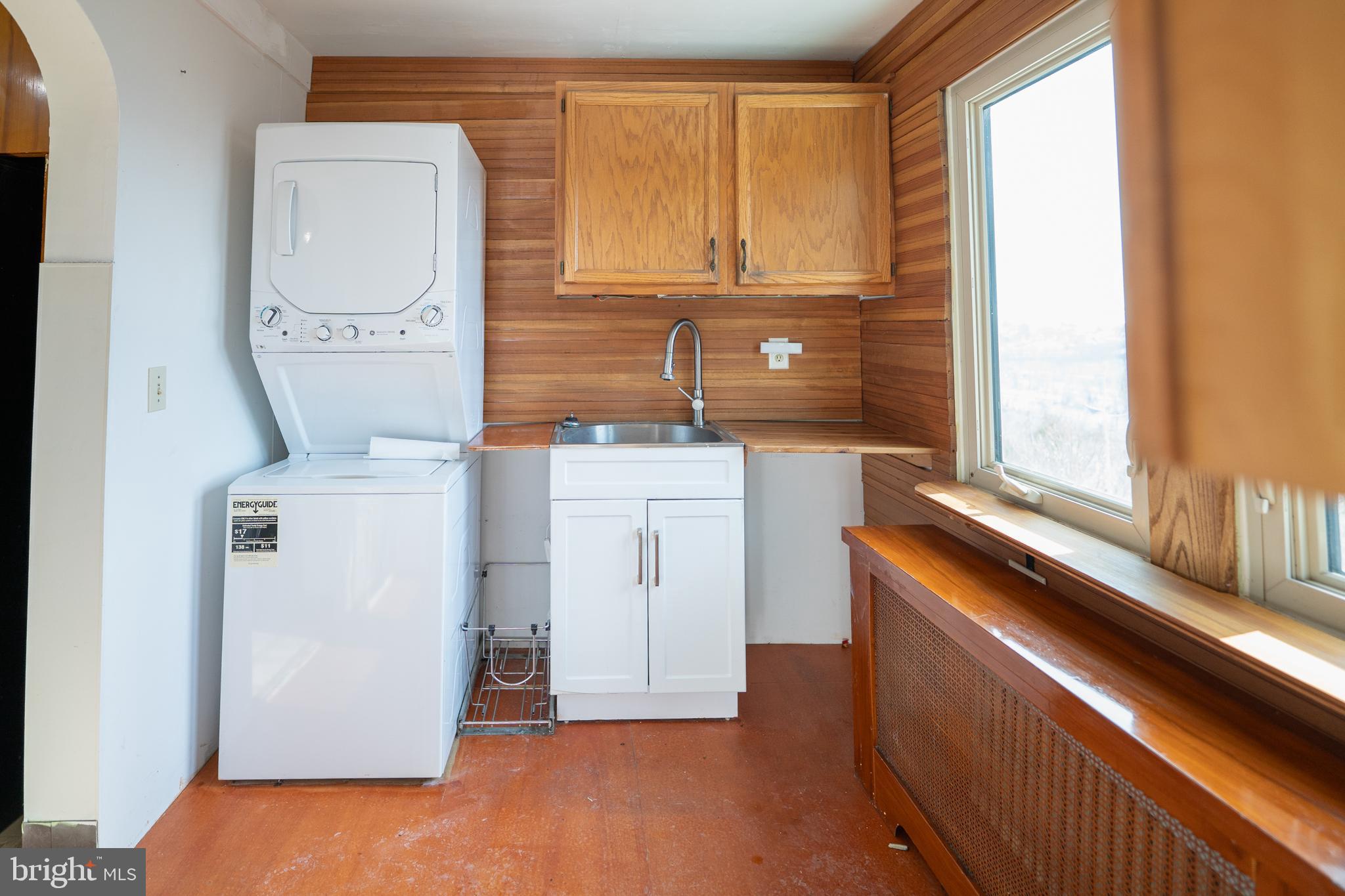 EASTON CITY - Residential