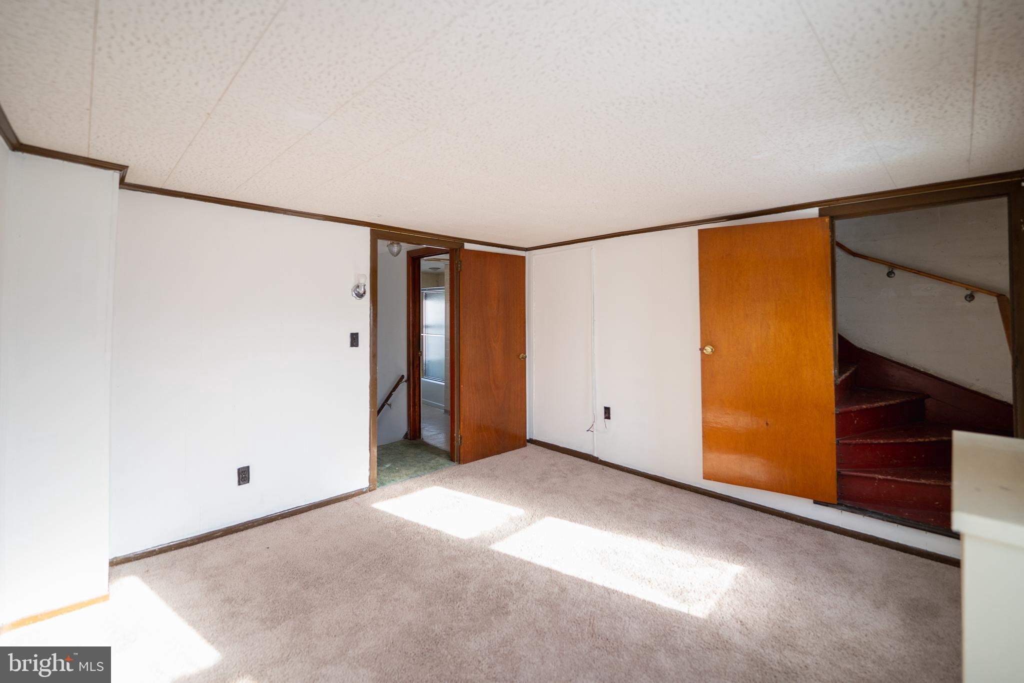 EASTON CITY - Residential