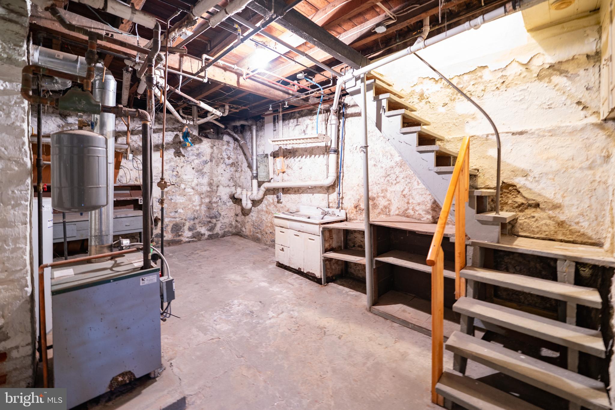 EASTON CITY - Residential