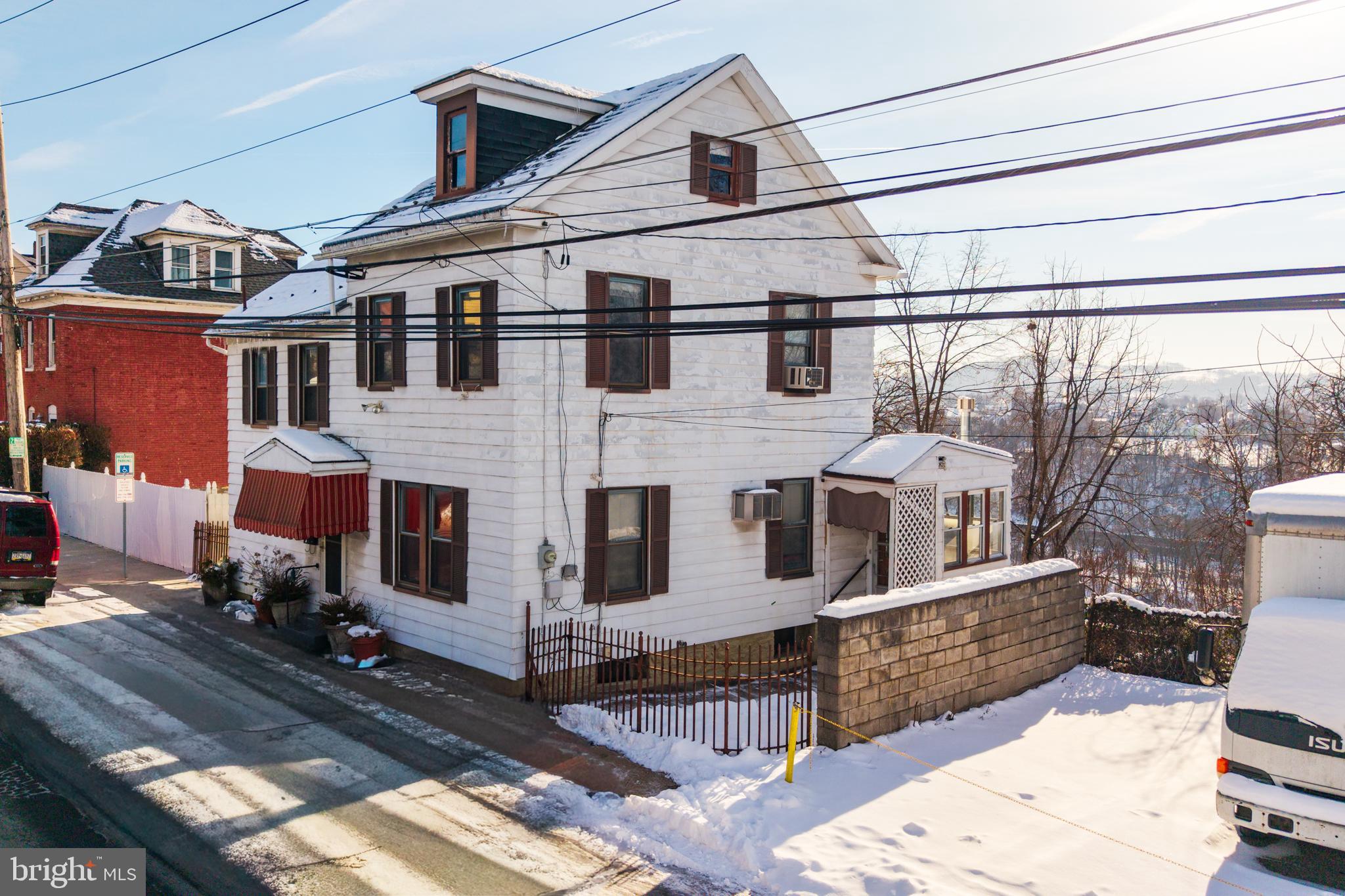 EASTON CITY - Residential