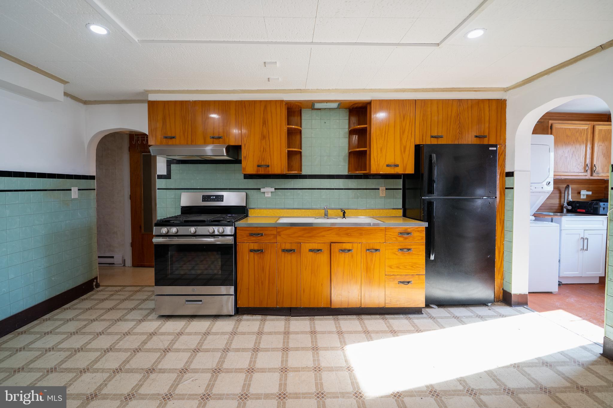 EASTON CITY - Residential